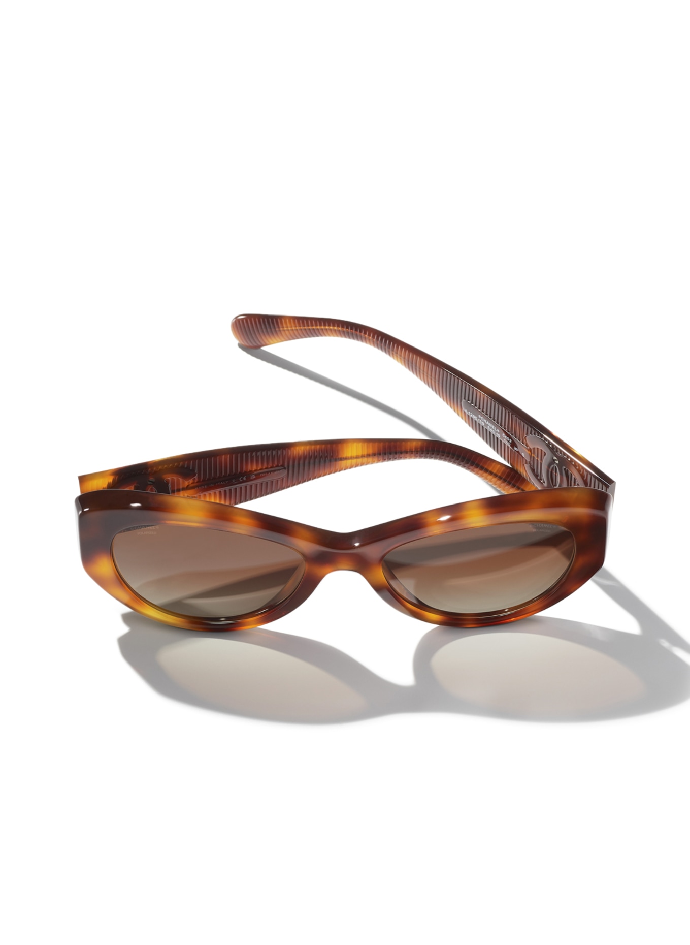 CHANEL Cat-eye shaped sunglasses: 1295S9 - HAVANA/ BROWN GRADIENT