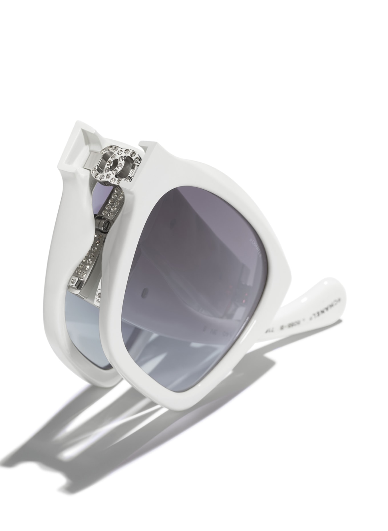 CHANEL Square sunglasses, Color: C716S6 - WHITE/ GRAY GRADIENT (Image 4)