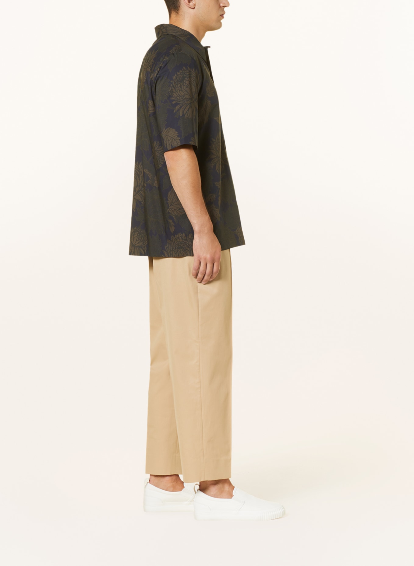 COS Chino kalhoty Regular Fit, Barva: BÉŽOVÁ (Obrázek 4)