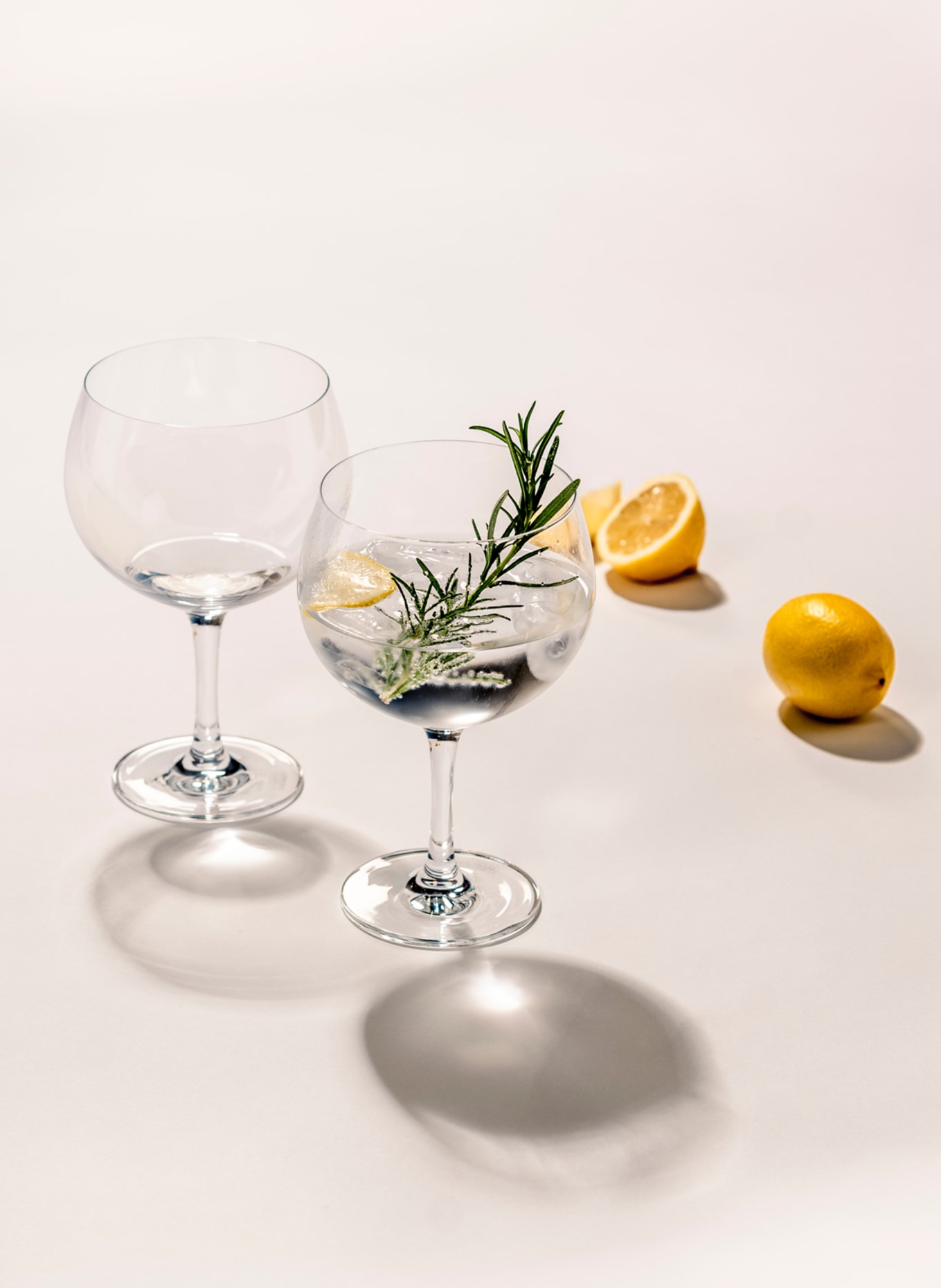SCHOTT ZWIESEL Set of 4 gin glasses GIN CHIN, Color: WHITE (Image 3)