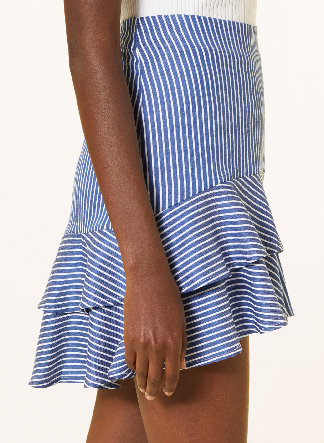 NEO NOIR Skirt in blue/ white