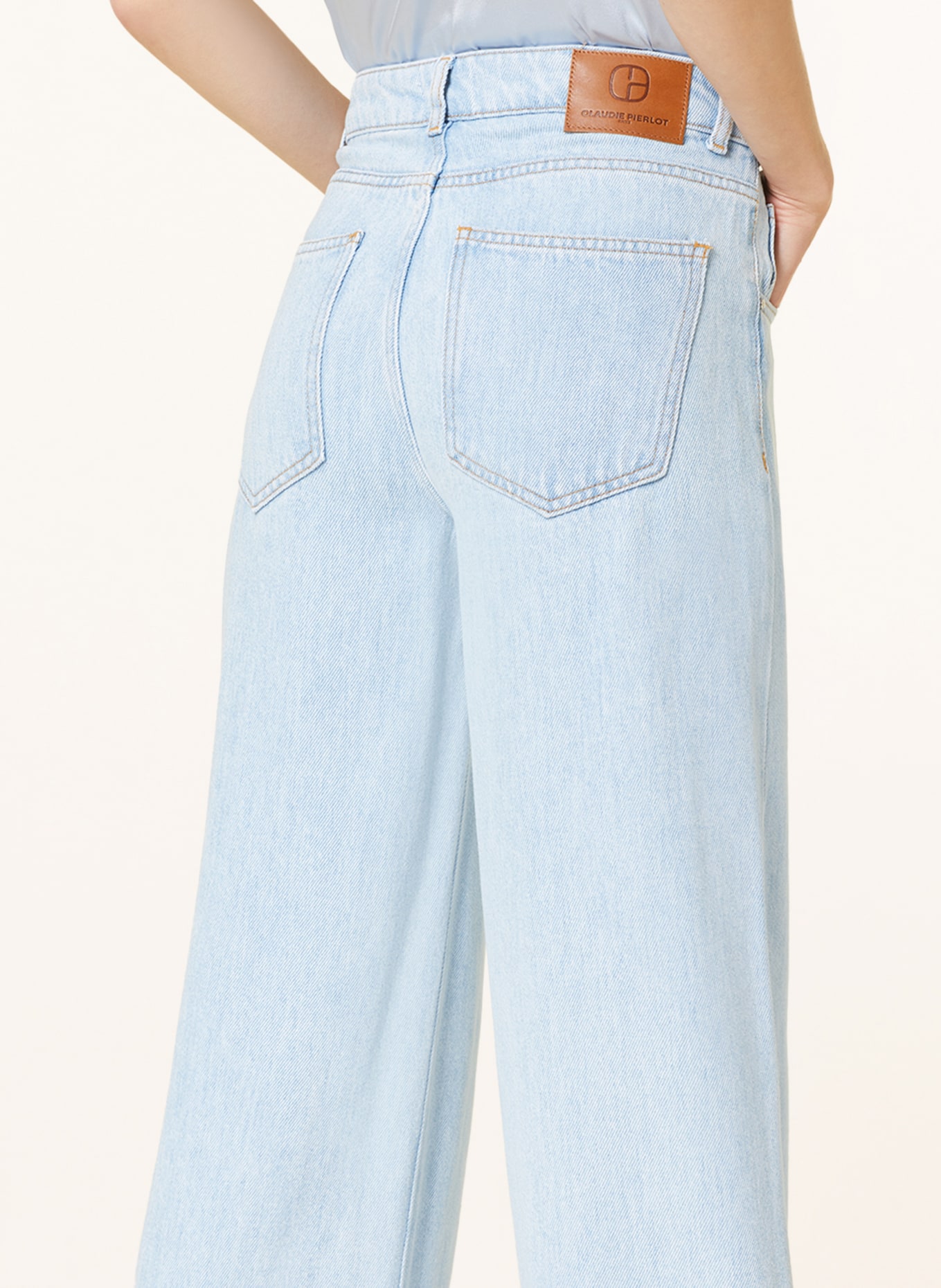 CLAUDIE PIERLOT Flared Jeans, Farbe: J010 LIGHT DENIM (Bild 5)