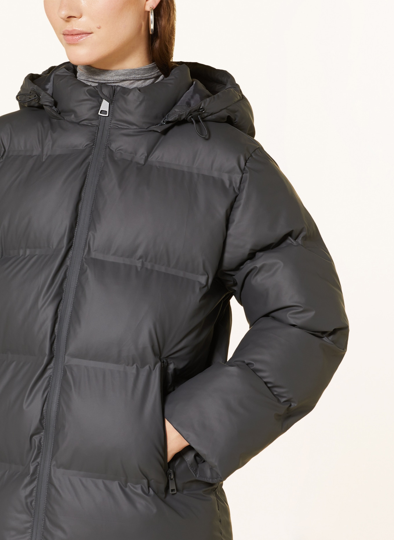 NEO NOIR Steppmantel VIVIANA mit abnehmbarer Kapuze: DUNKELGRAU
