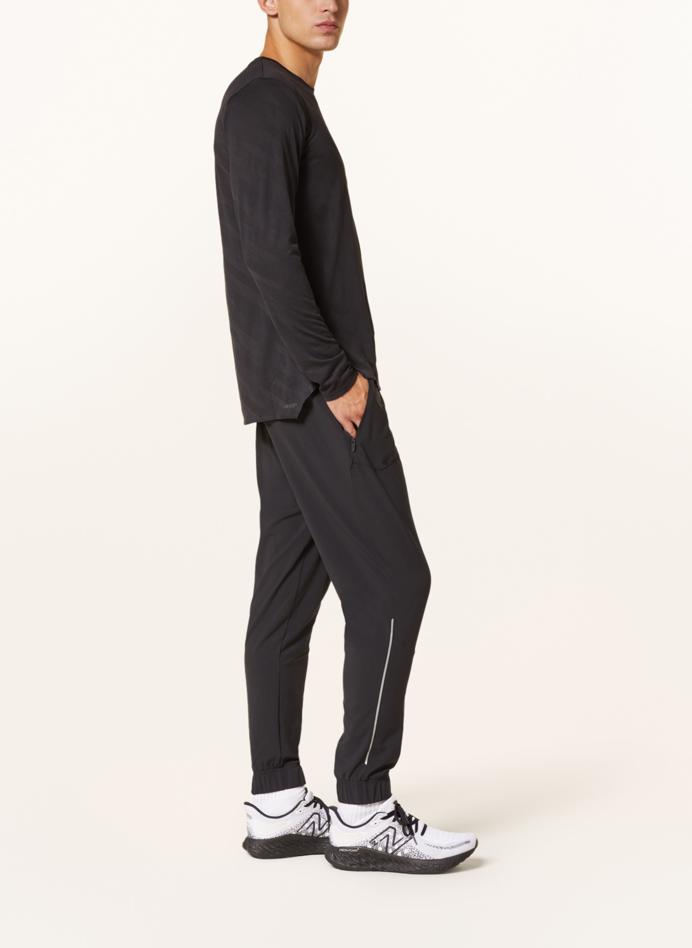 new balance Running pants IMPACT RUN WOVEN, Color: BLACK (Image 4)