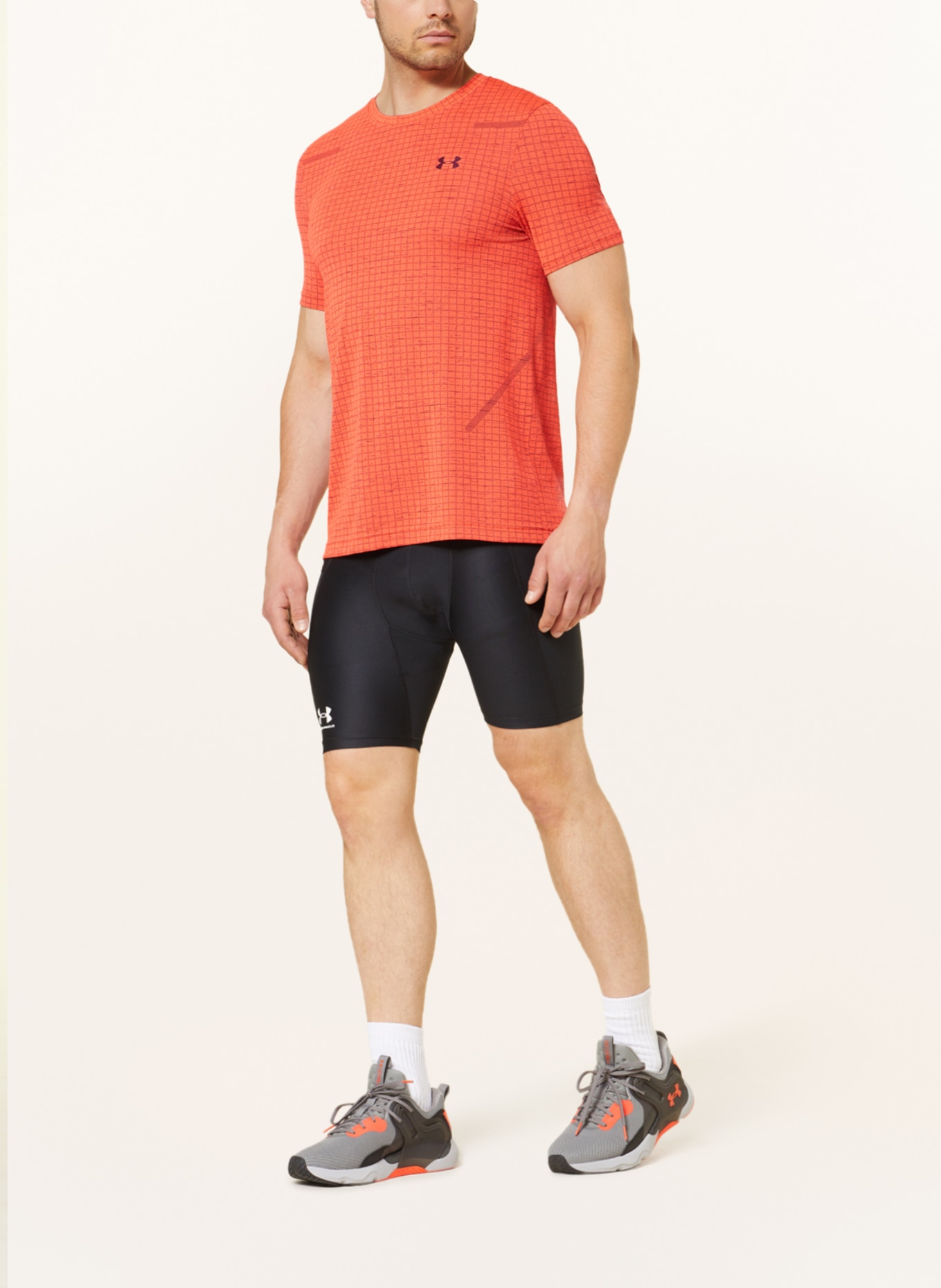 UNDER ARMOUR T-shirt SEAMLESS GRID with mesh, Color: RED/ BLACK (Image 2)