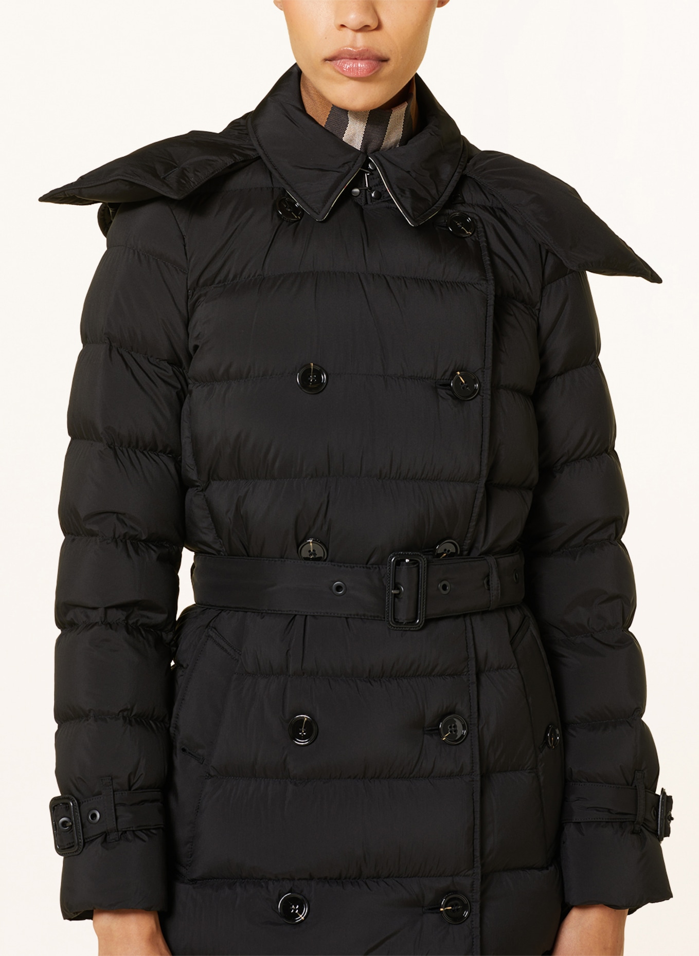 BURBERRY Péřový kabát ASHWICK s odnímatelnou kapucí, Barva: ČERNÁ (Obrázek 5)