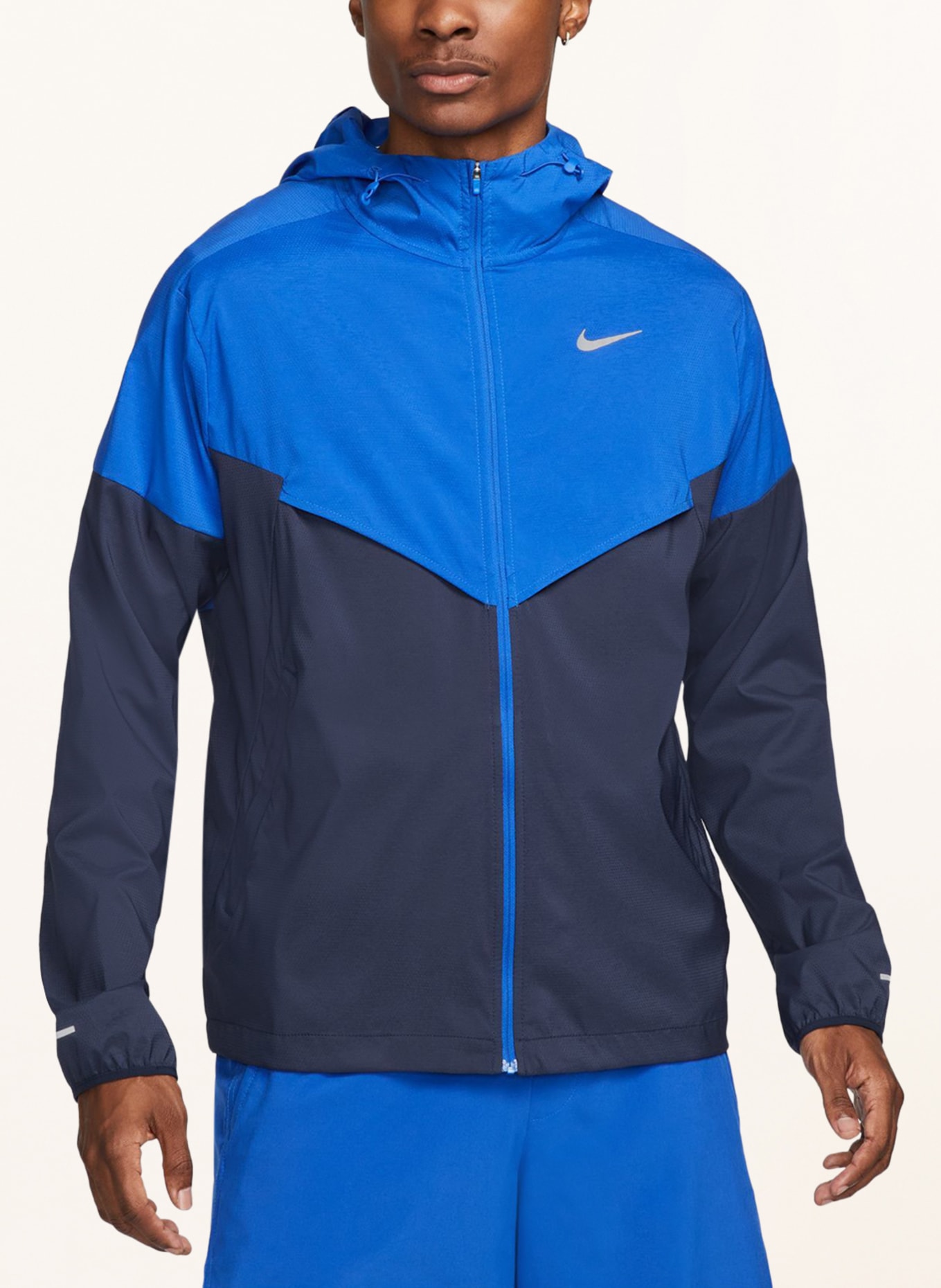 Nike Běžecká bunda WINDRUNNER, Barva: TMAVĚ MODRÁ/ MODRÁ (Obrázek 2)