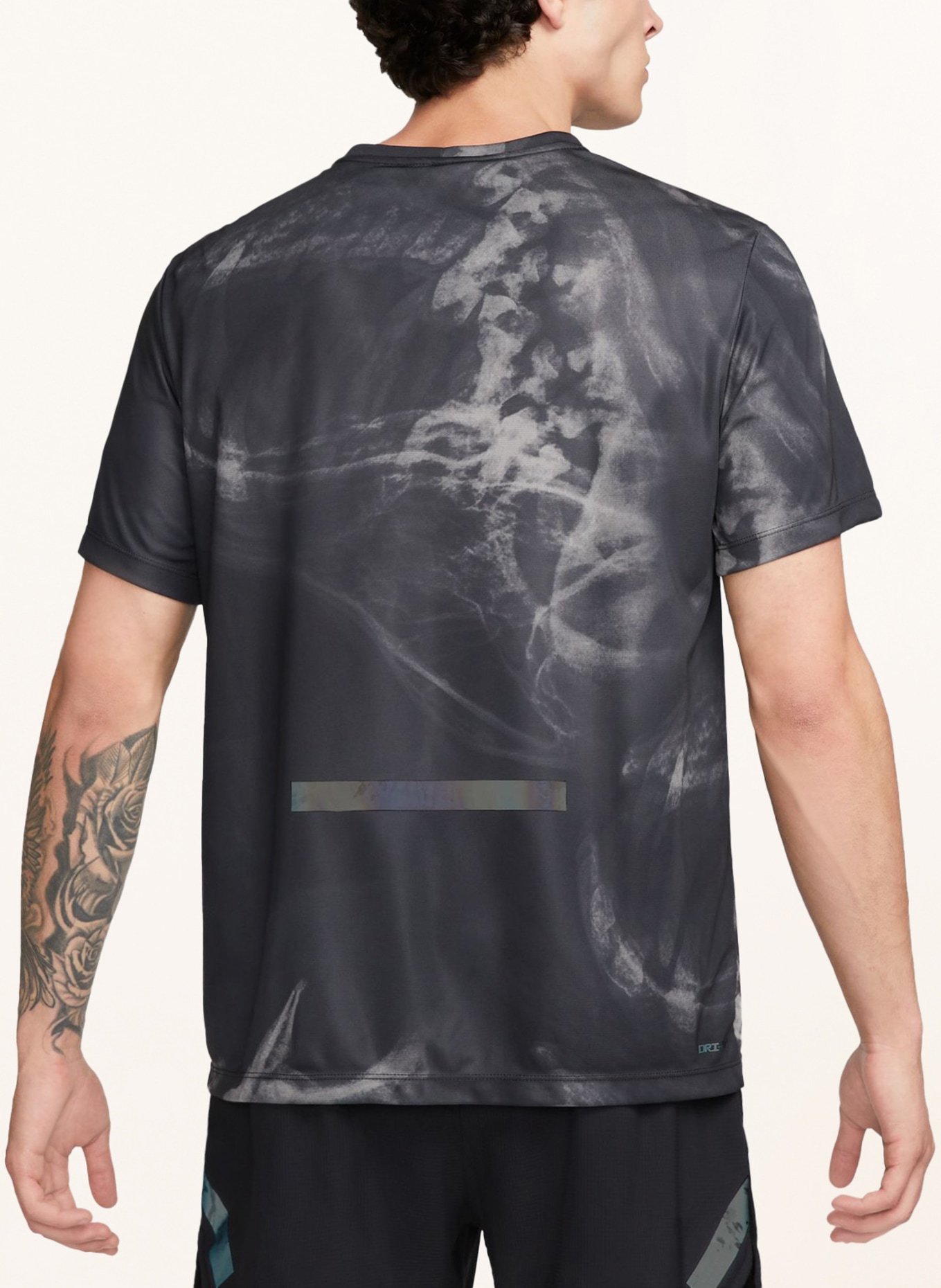 Nike Running shirt DRI-FIT RUN DIVISION RISE 365, Color: DARK GRAY/ GRAY/ BLACK (Image 3)