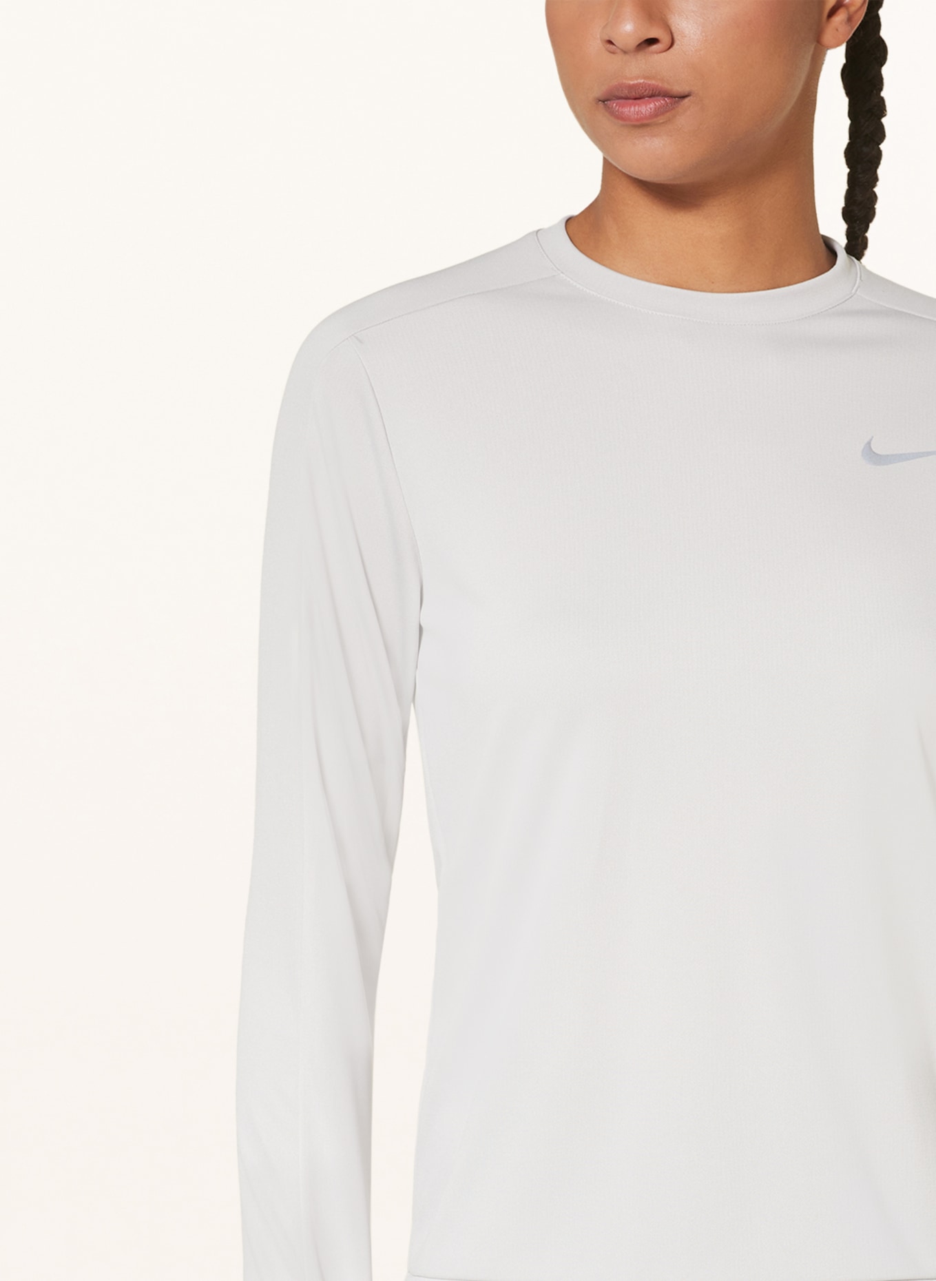 Nike Běžecké tričko DRI-FIT, Barva: SVĚTLE ŠEDÁ (Obrázek 4)