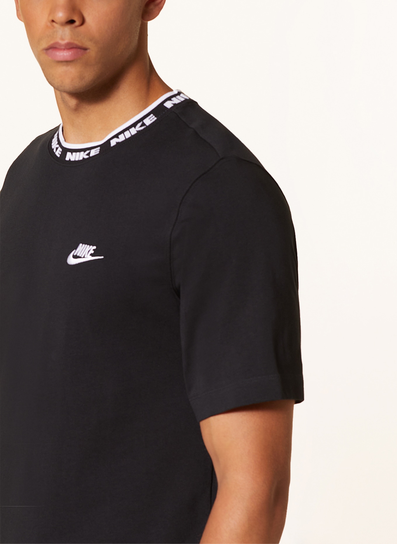 Nike T-Shirt SPORTSWEAR CLUB, Farbe: SCHWARZ/ WEISS (Bild 4)