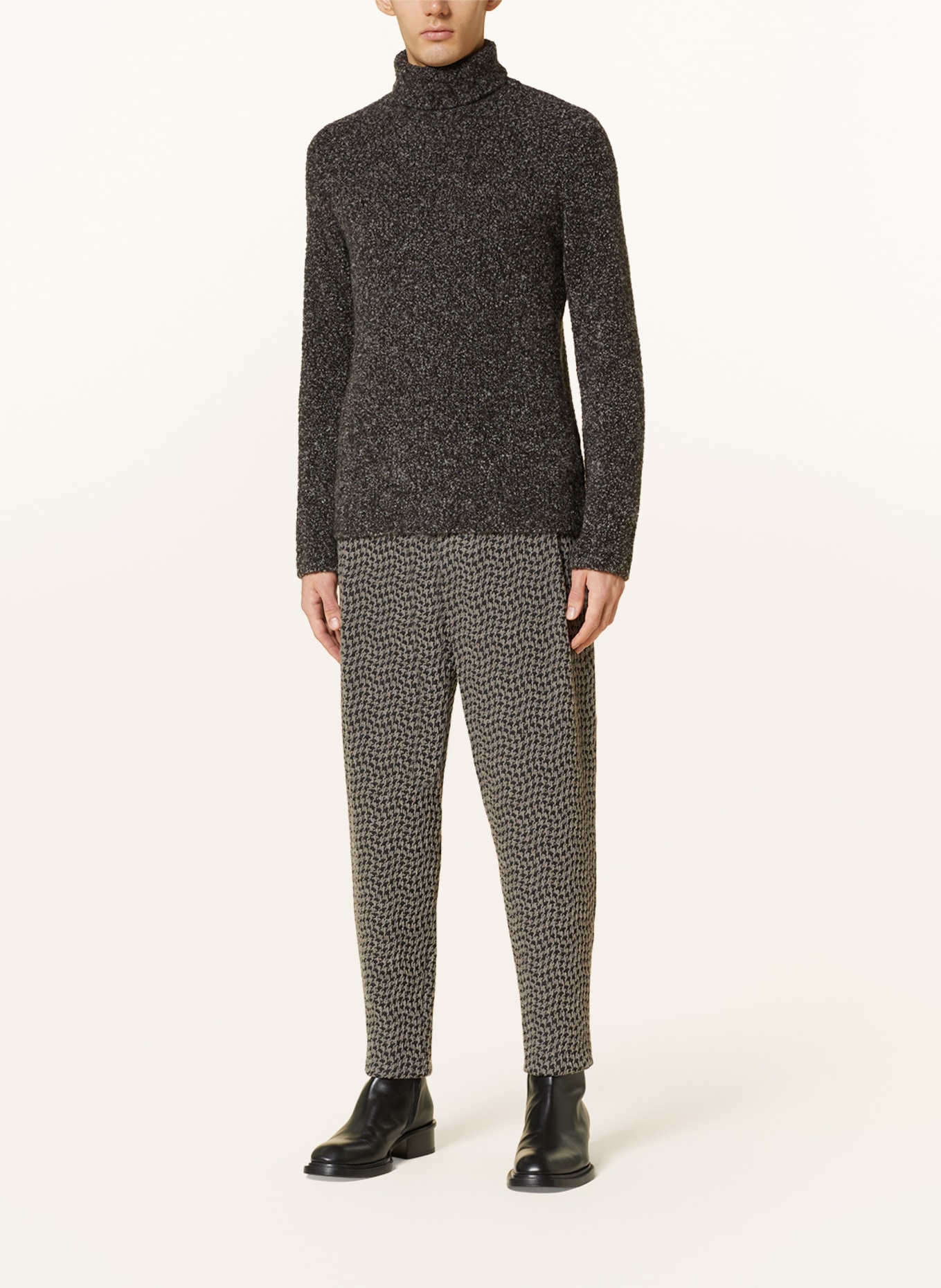 GIORGIO ARMANI Turtleneck sweater in cashmere, Color: BLACK/ WHITE (Image 2)