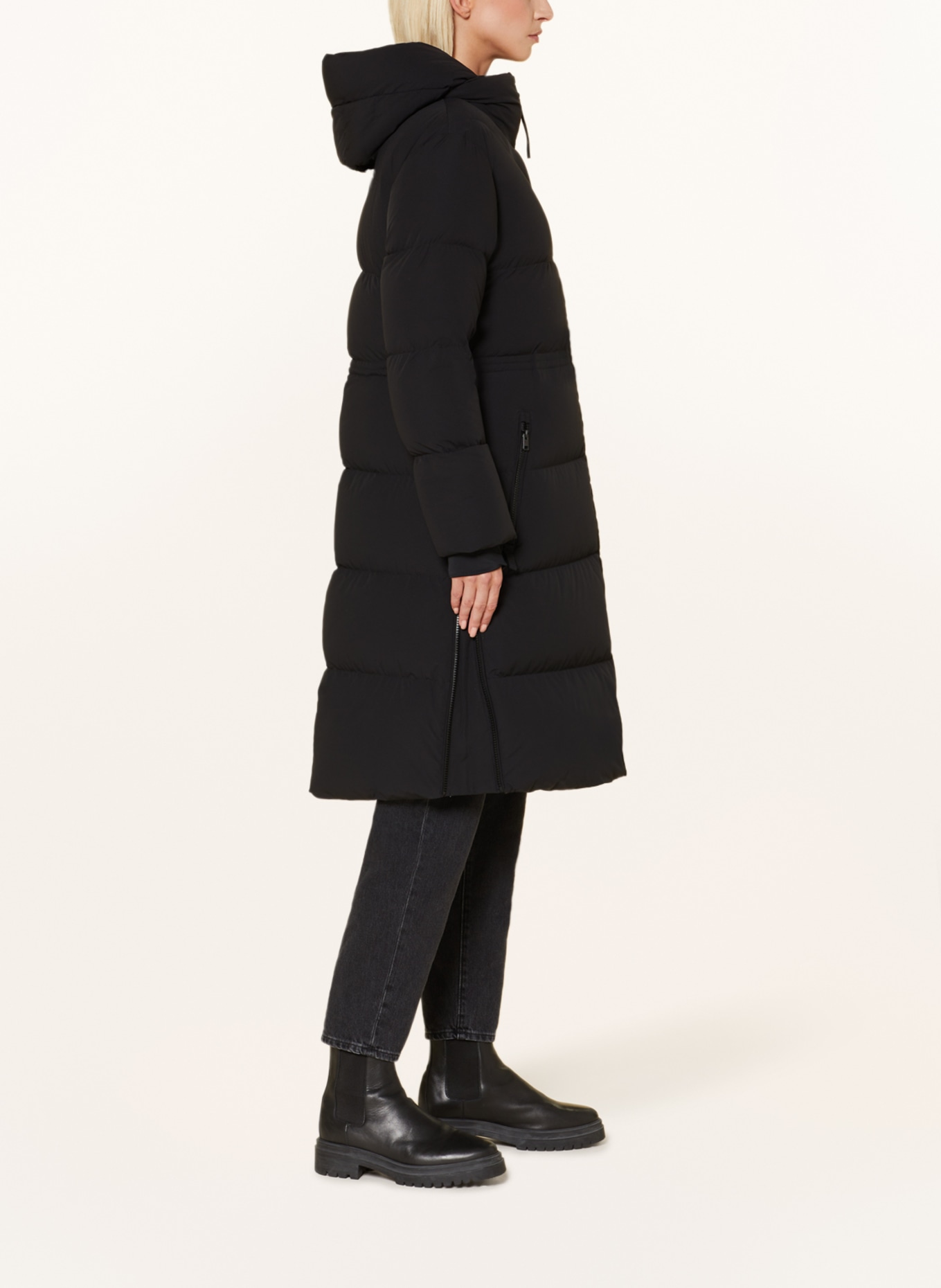 WOOLRICH Péřový kabát s odnímatelnou kapucí: ČERNÁ