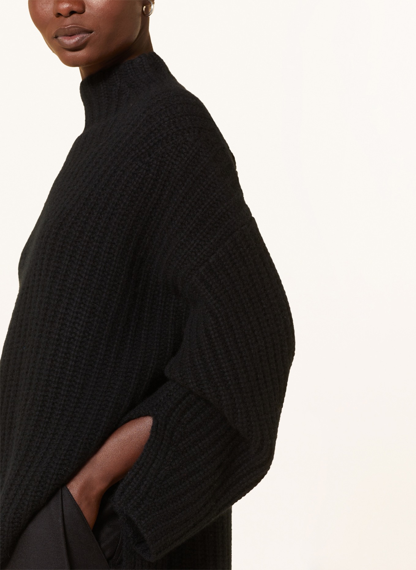 LOULOU STUDIO Cashmere sweater BERA, Color: BLACK (Image 4)