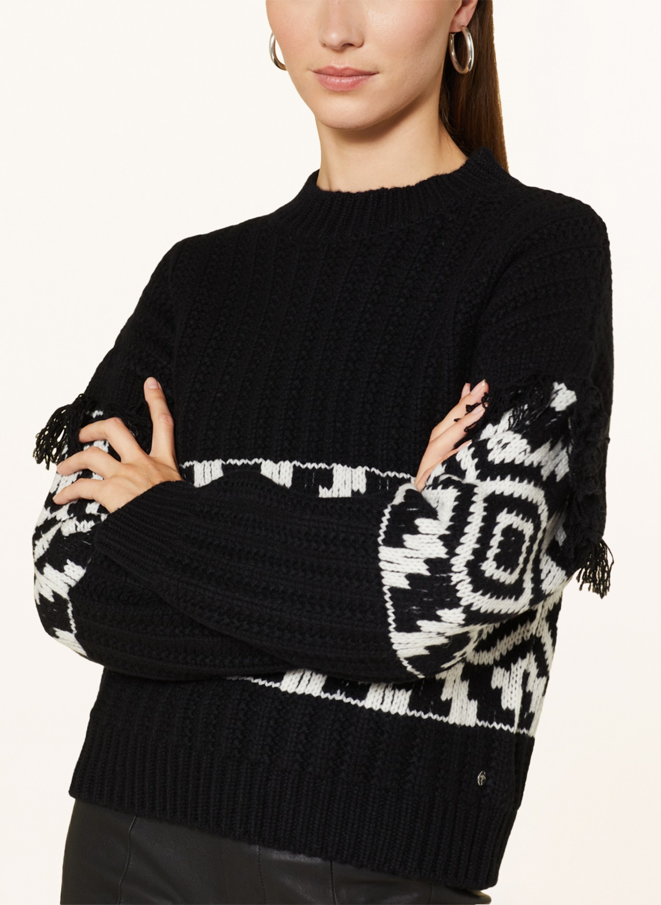 FYNCH-HATTON Sweater in white black