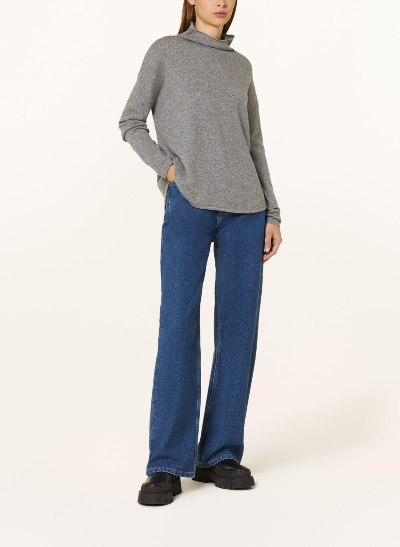 MRS & HUGS Straight jeans: MID BLUE