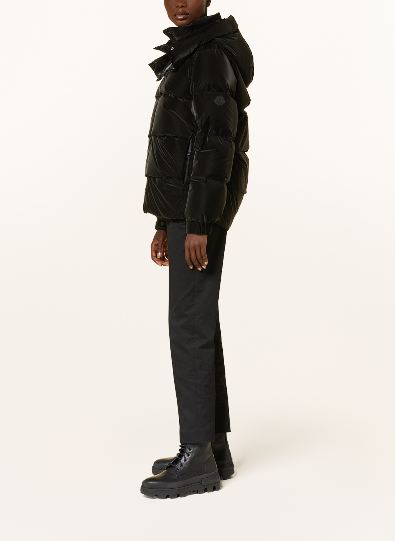 MONCLER Péřová bunda RHIN s odnímatelnou kapucí, Barva: ČERNÁ (Obrázek 4)