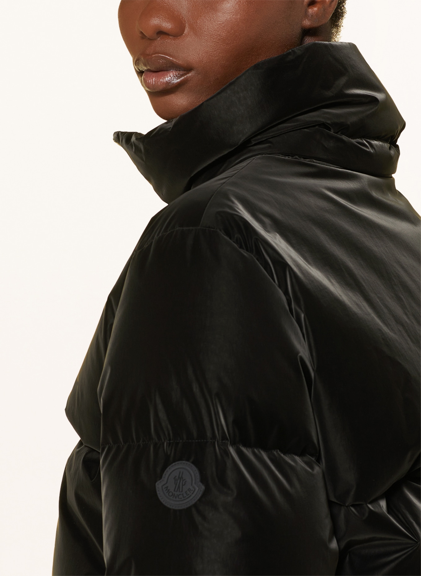 MONCLER Péřová bunda RHIN s odnímatelnou kapucí, Barva: ČERNÁ (Obrázek 6)