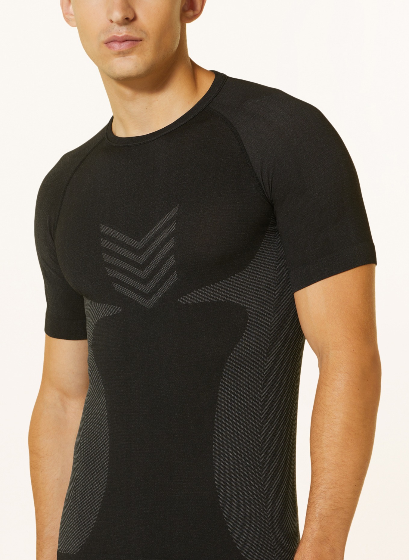 me°ru' Functional underwear shirt ANVIK, Color: BLACK/ GRAY (Image 4)