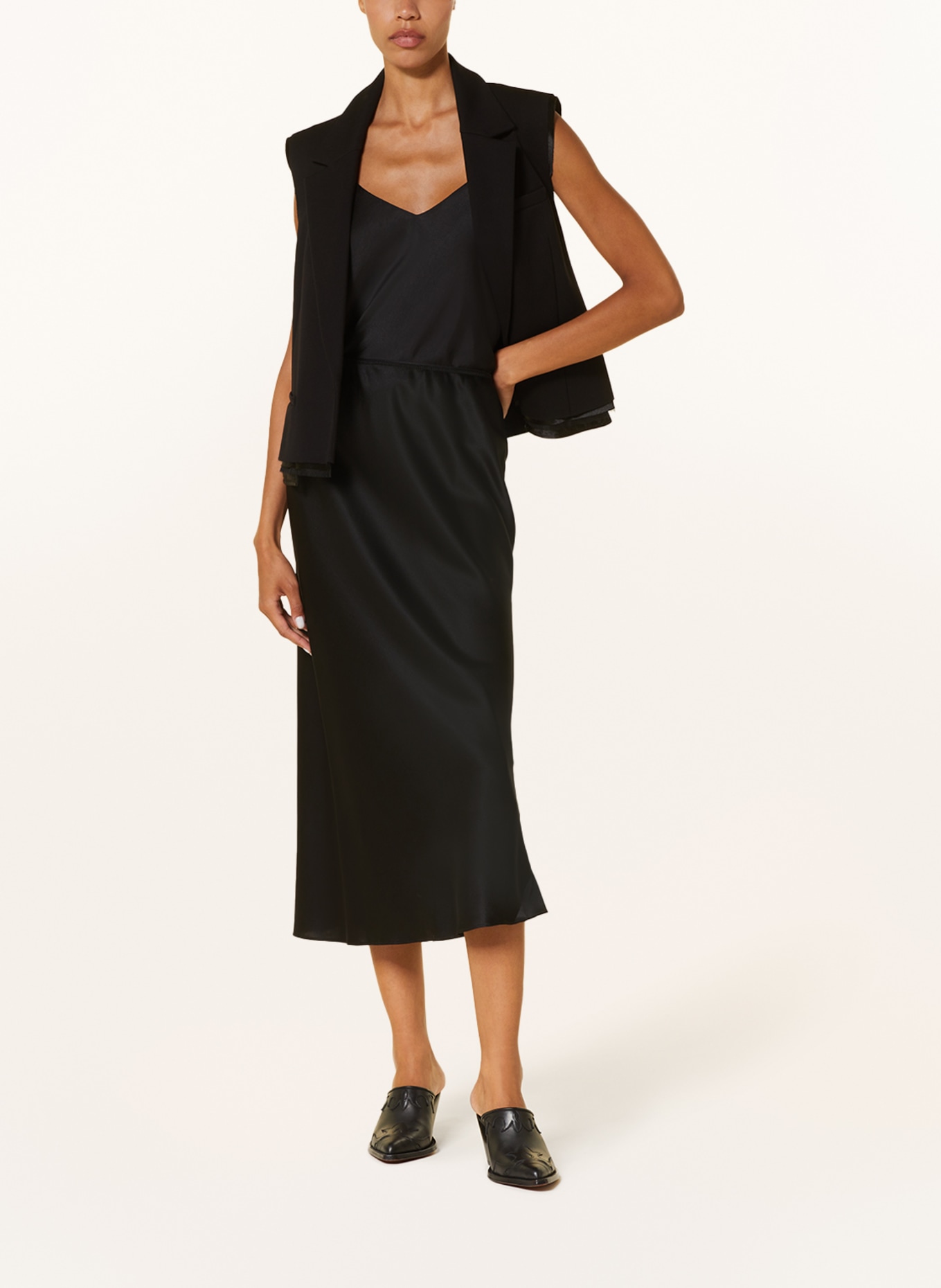 DOROTHEE SCHUMACHER Silk skirt, Color: BLACK (Image 2)