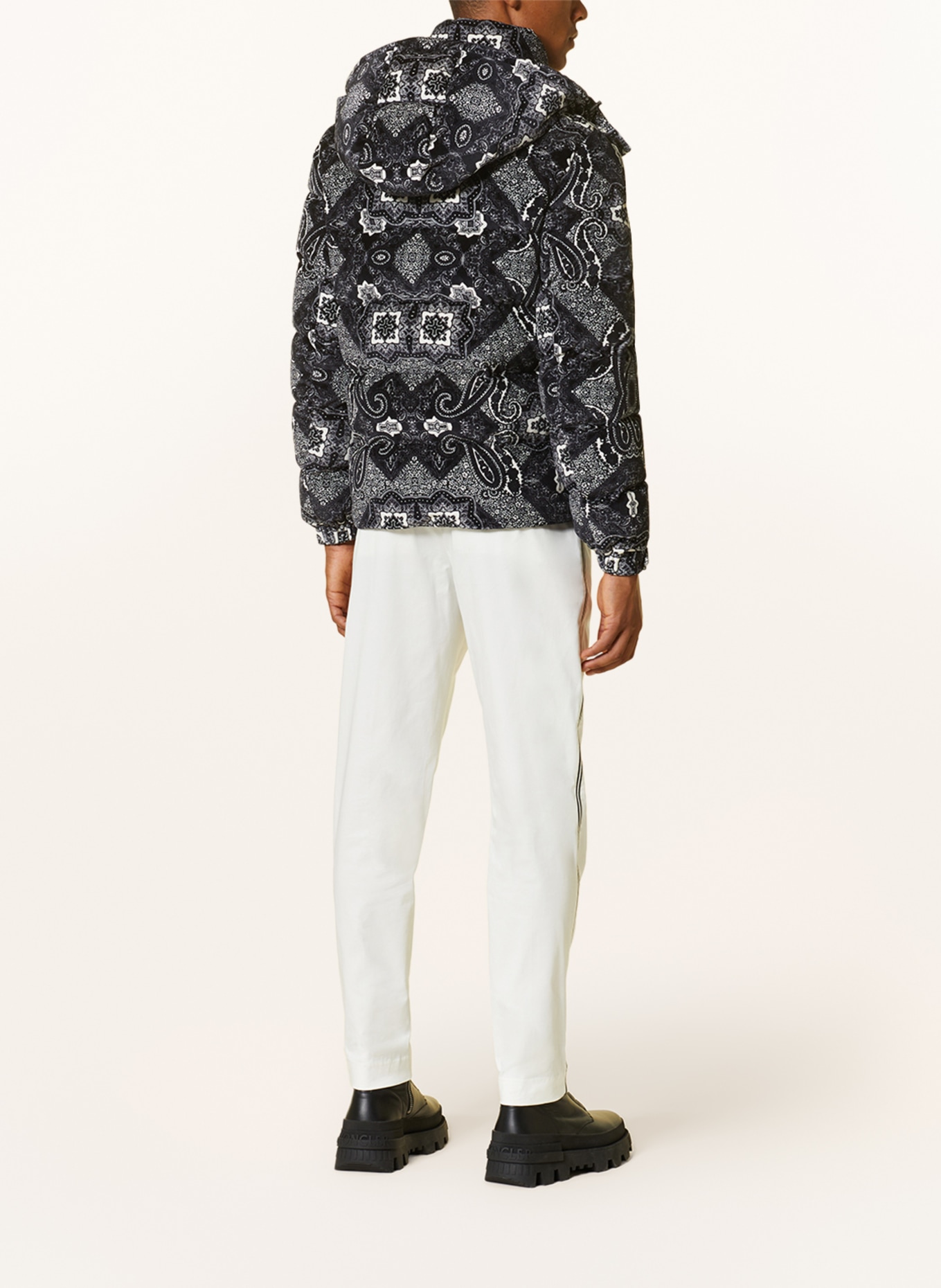 MONCLER Down jacket GARTEMPE made of velvet with detachable hood, Color: BLACK/ WHITE (Image 3)