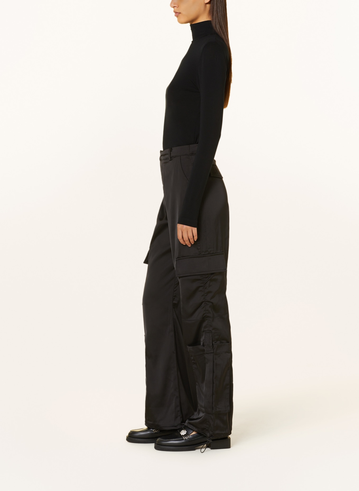 COLOURFUL REBEL Cargo pants MOIRA made of satin, Color: BLACK (Image 4)