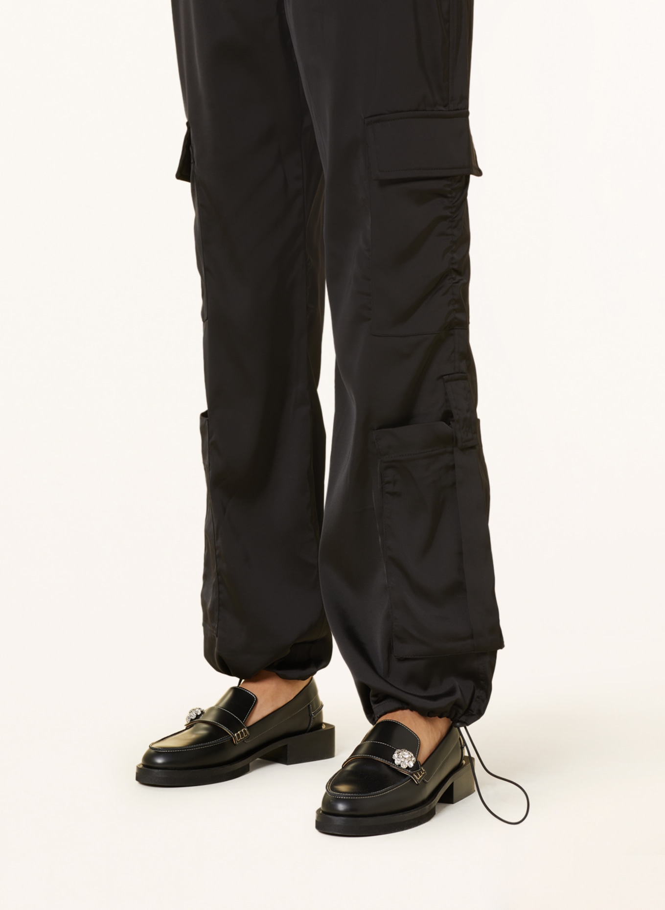 COLOURFUL REBEL Cargo pants MOIRA made of satin, Color: BLACK (Image 5)