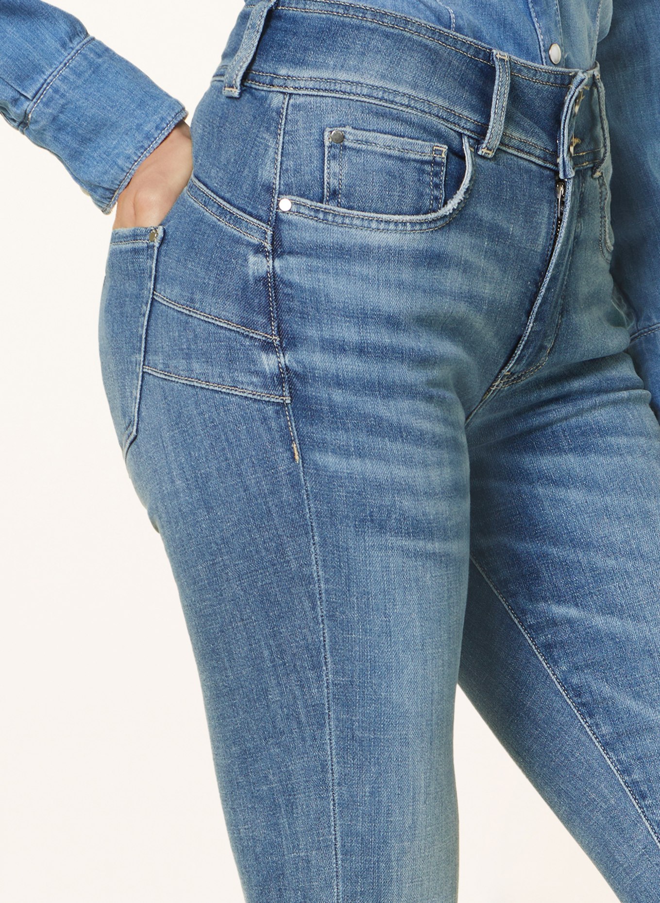GUESS Skinny Jeans SHAPE UP, Farbe: GOM3 GOREME (Bild 5)