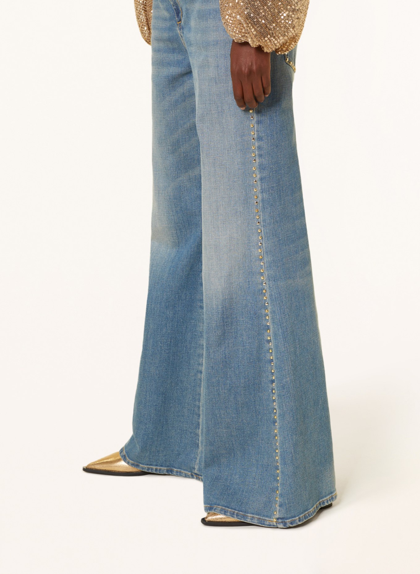 DOROTHEE SCHUMACHER Flared Jeans mit Nieten, Farbe: 854 DARK DENIM (Bild 5)