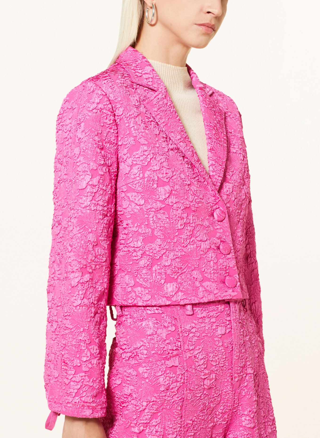 BAUM UND PFERDGARTEN Cropped blazer BEVIN, Color: PINK (Image 4)