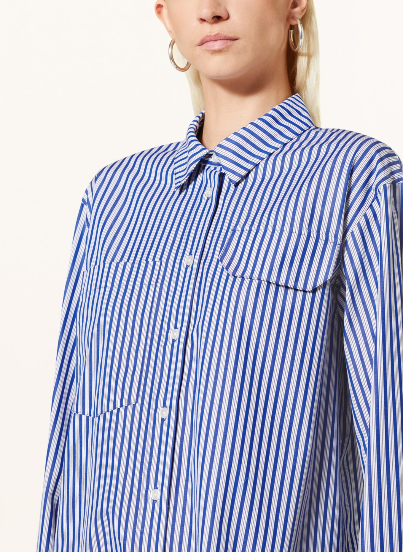BAUM UND PFERDGARTEN Shirt blouse MOLLI, Color: WHITE/ BLUE (Image 4)