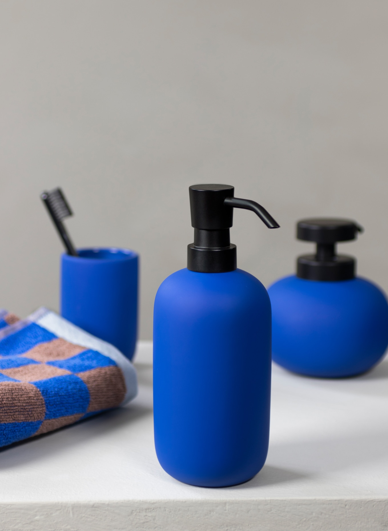 METTE DITMER Soap dispenser LOTUS, Color: BLUE (Image 2)