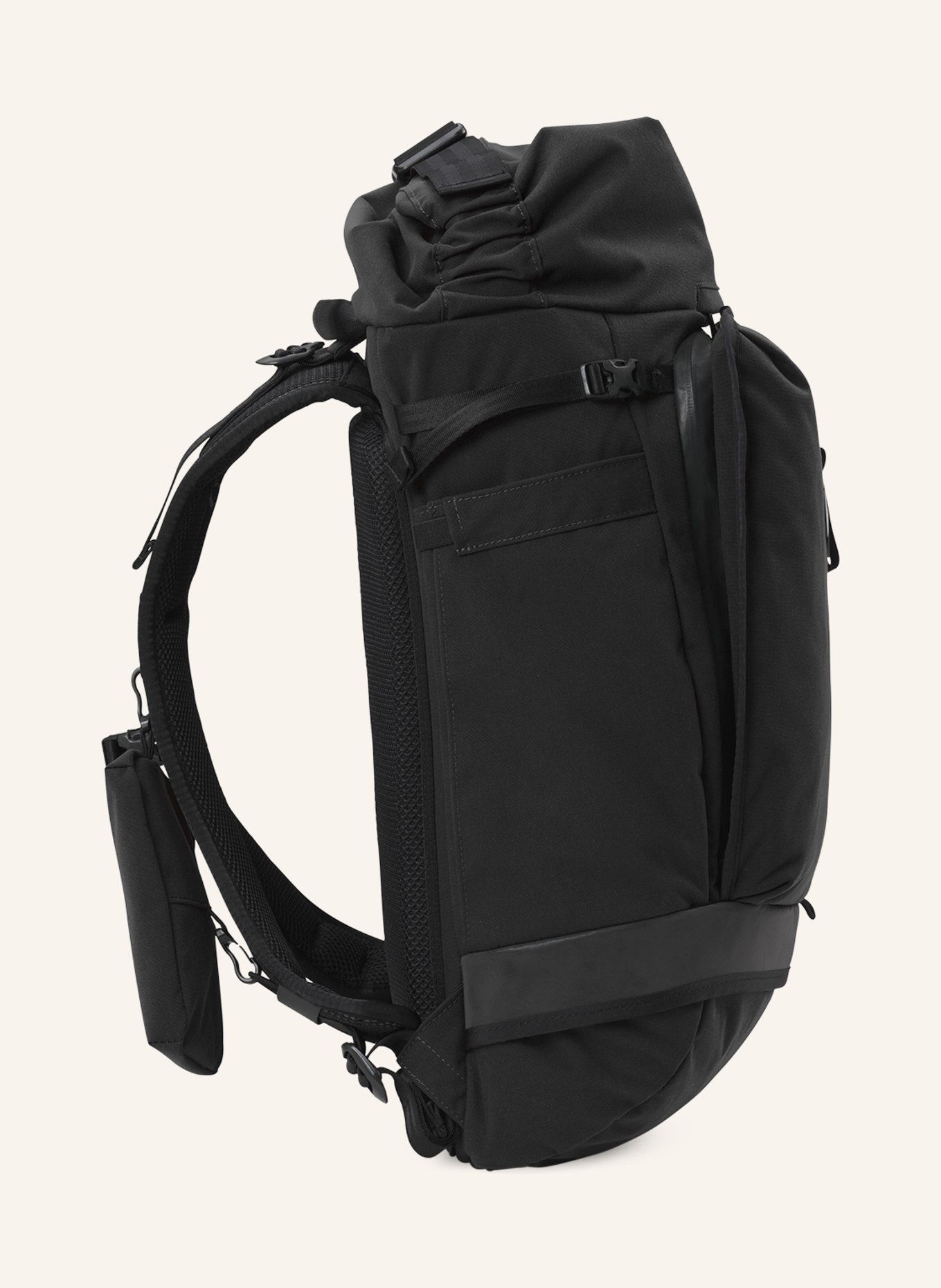 pinqponq Backpack KOMUT MEDIUM with laptop compartment, Color: BLACK (Image 5)