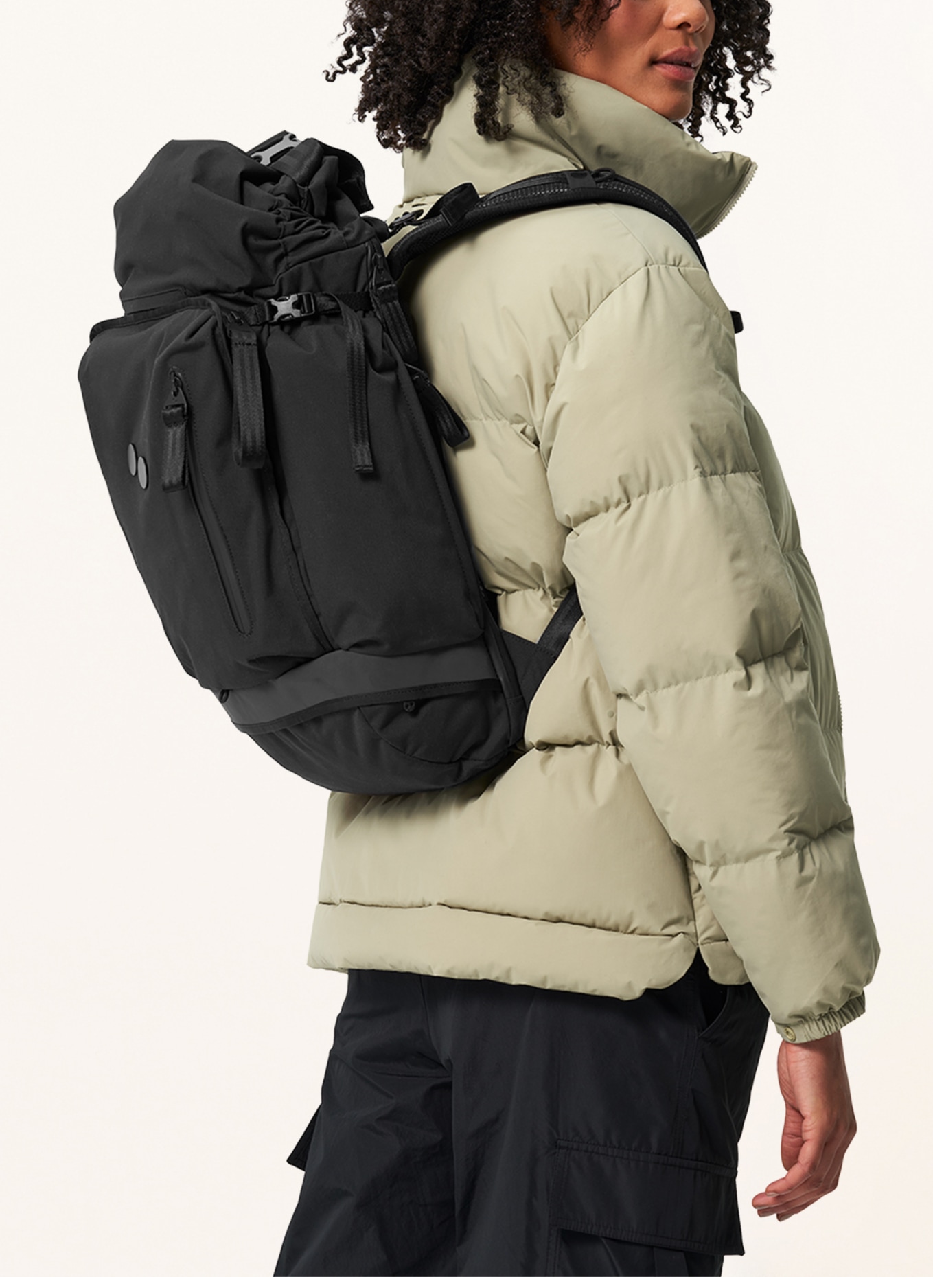 pinqponq Plecak KOMUT MEDIUM z kieszenią na laptop: CZARNY