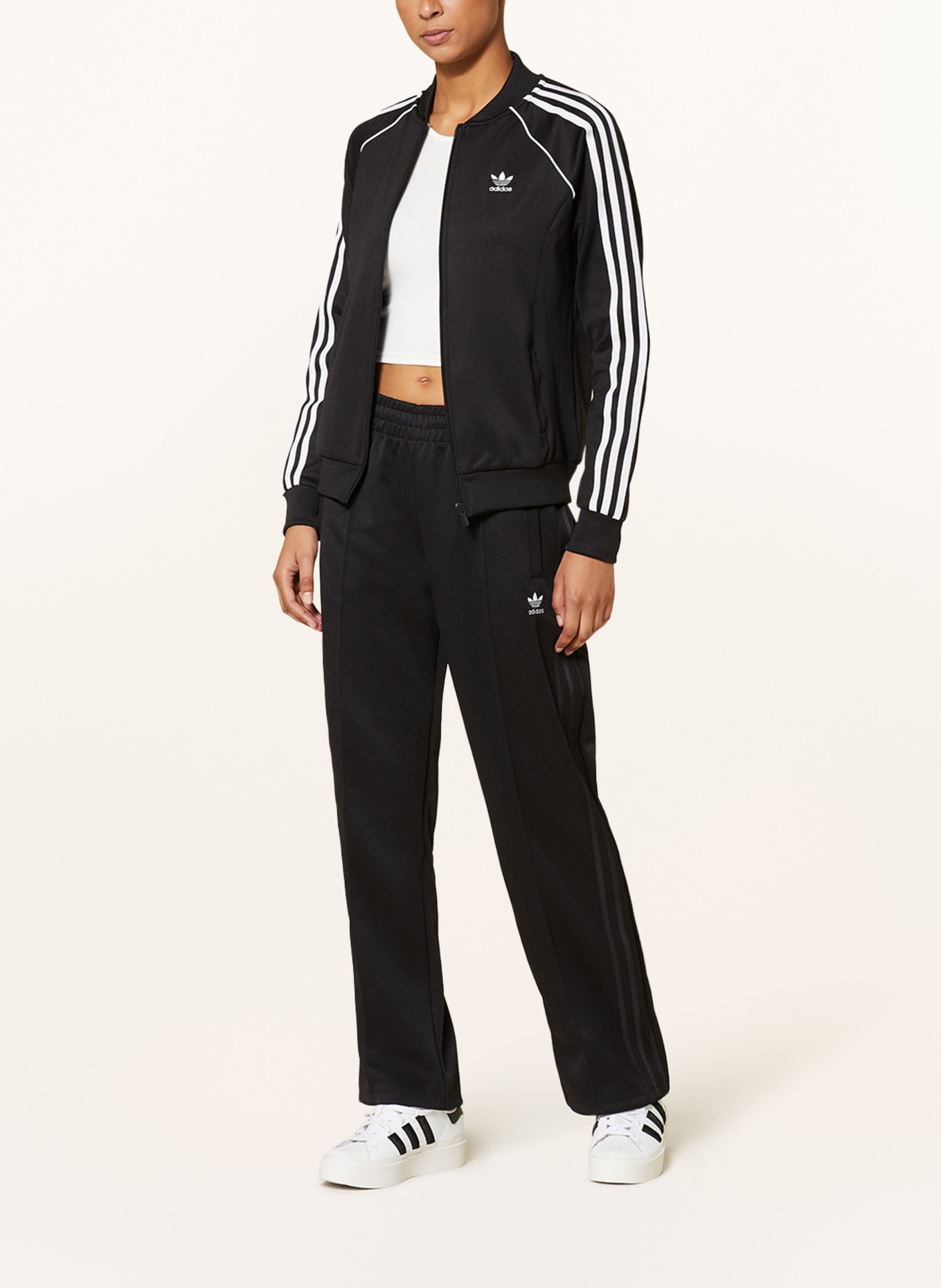 adidas Originals Track pants ADICOLOR CLASSICS OVERSIZED SST, Color: BLACK (Image 2)