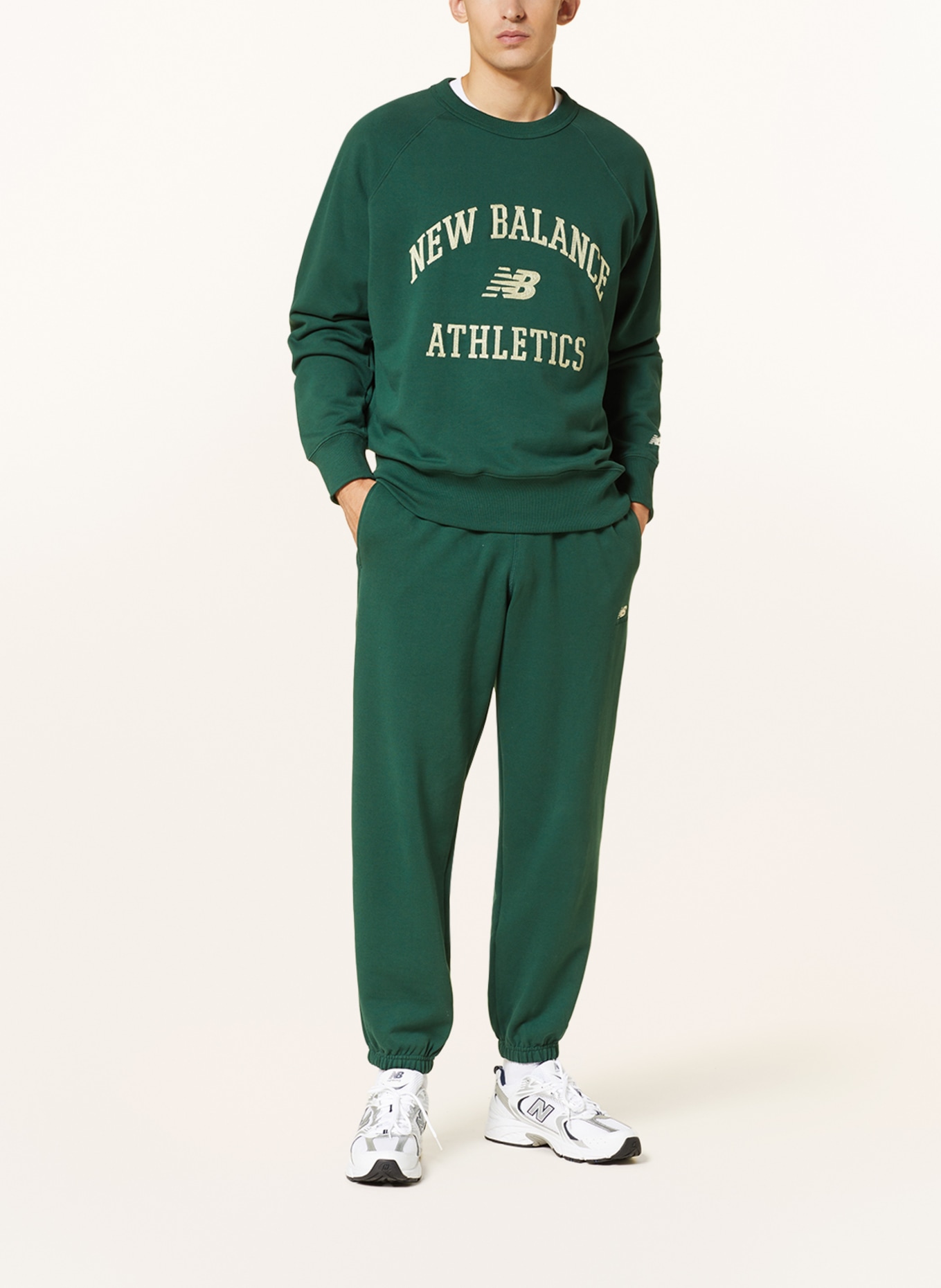 new balance Oversized sweatshirt ATHLETICS VARSITY, Color: GREEN (Image 2)