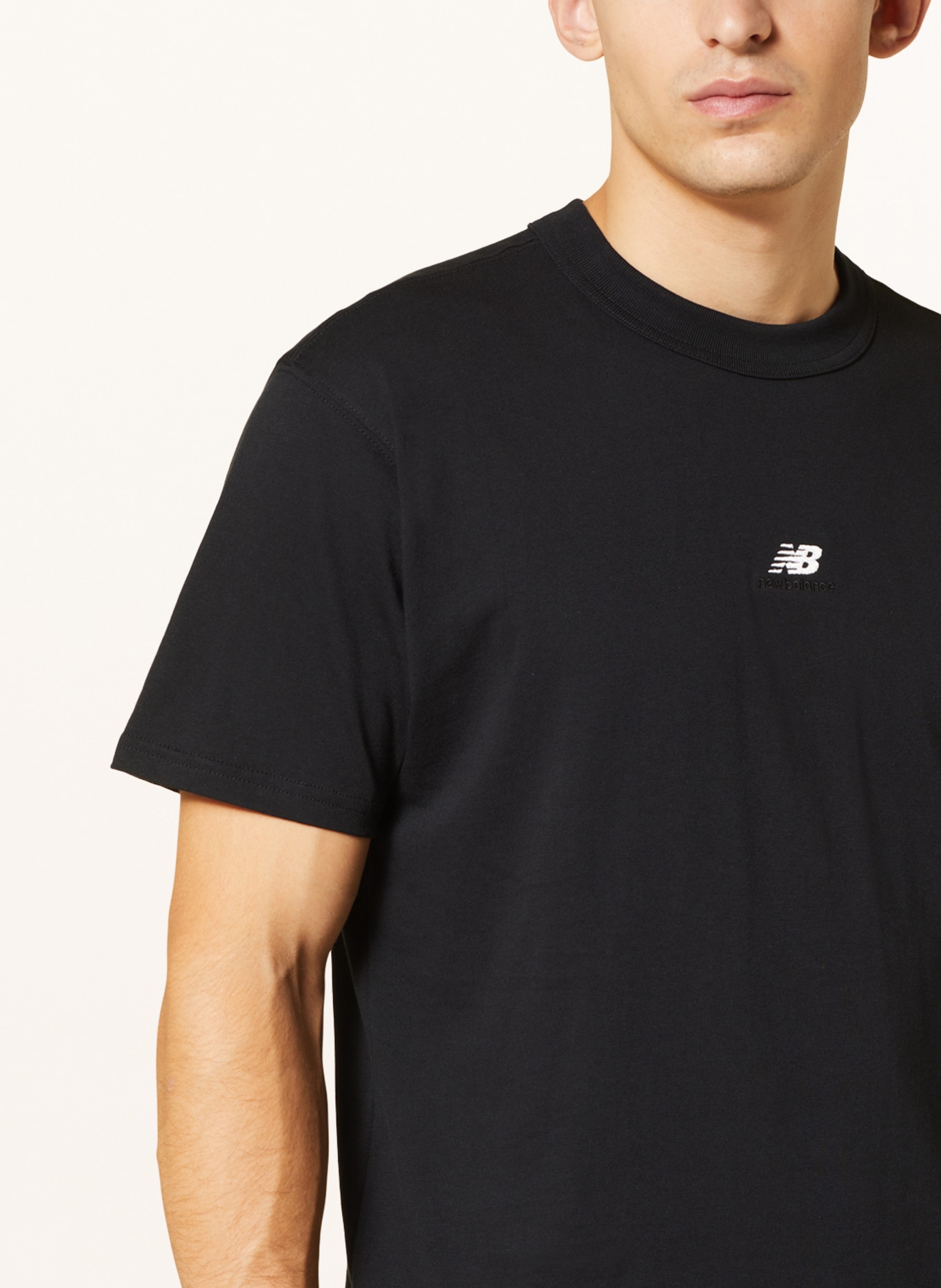 new balance T-shirt ATHLETICS REMASTERED GRAPHIC, Color: BLACK (Image 4)