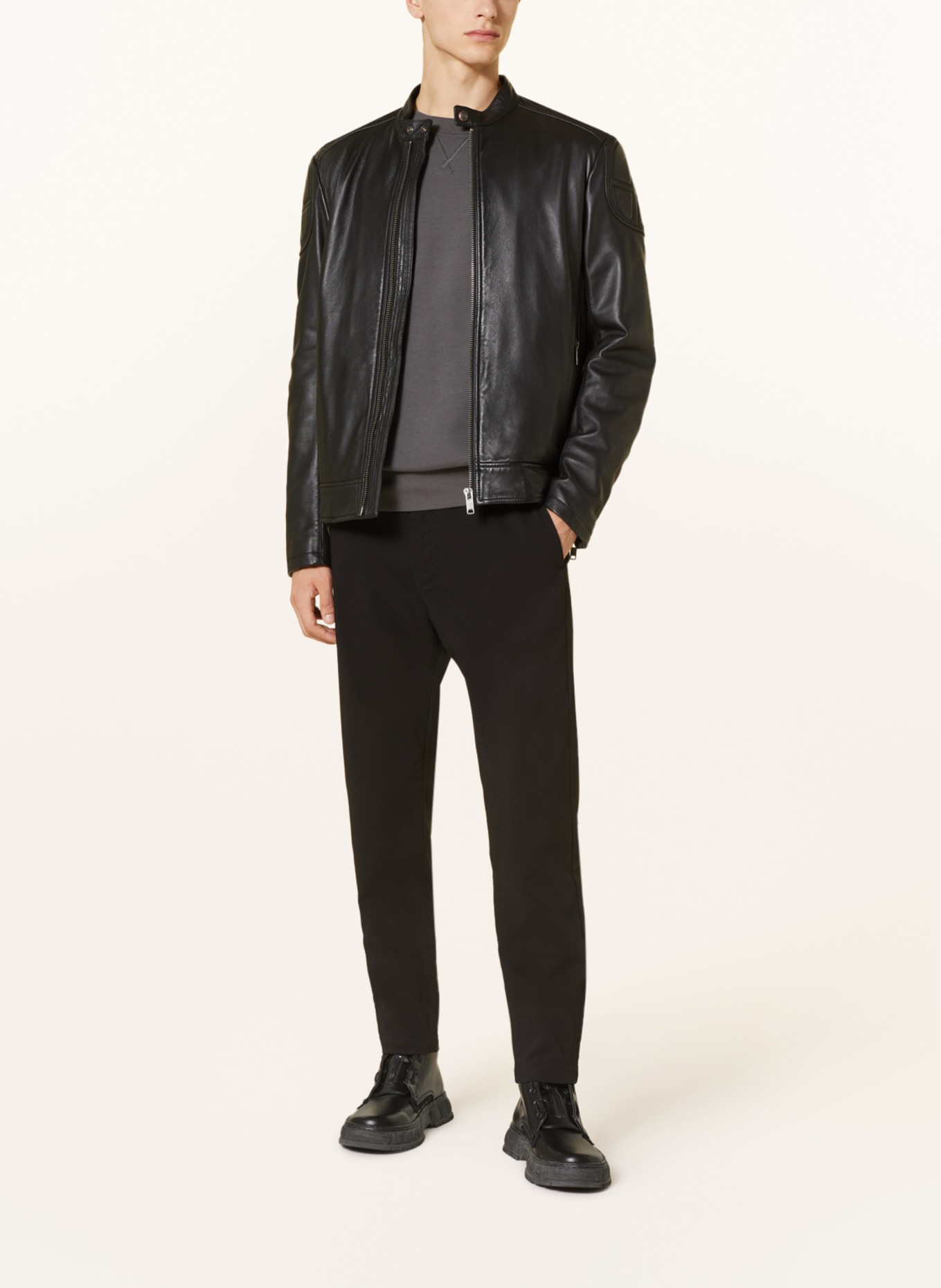 BOSS Chinos DS in jogger style tapered fit, Color: BLACK (Image 2)