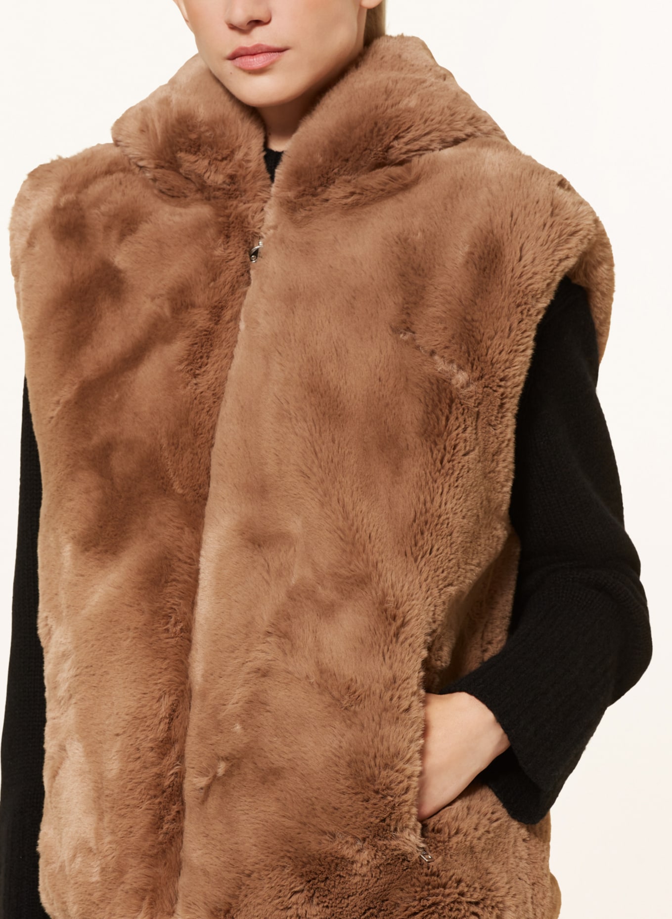 MOOSE KNUCKLES Faux fur vest STATE BUNNY, Color: BEIGE (Image 5)