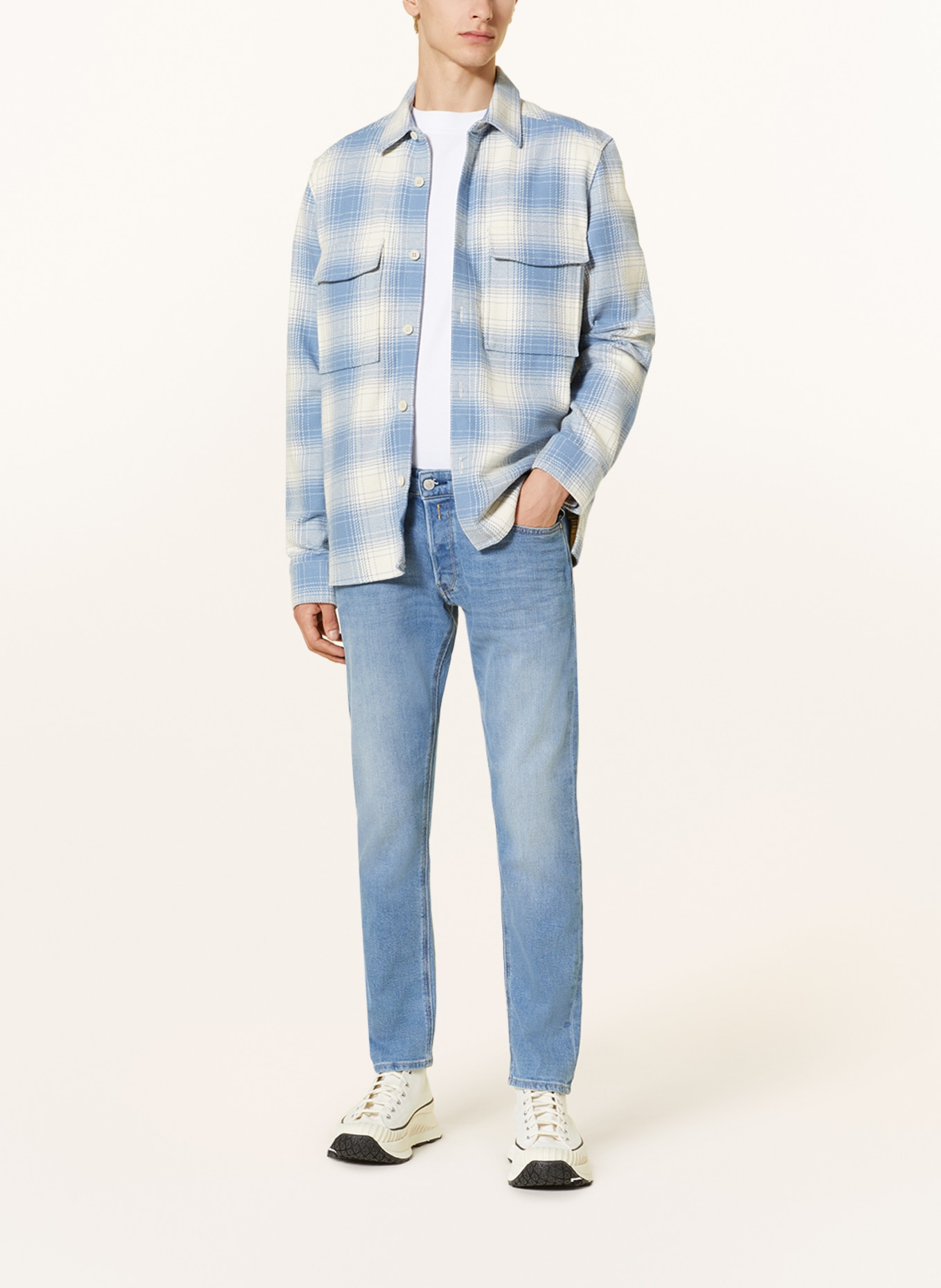 REPLAY Jeans WILLBI Regular Slim Fit, Farbe: 010 LIGHT BLUE (Bild 2)
