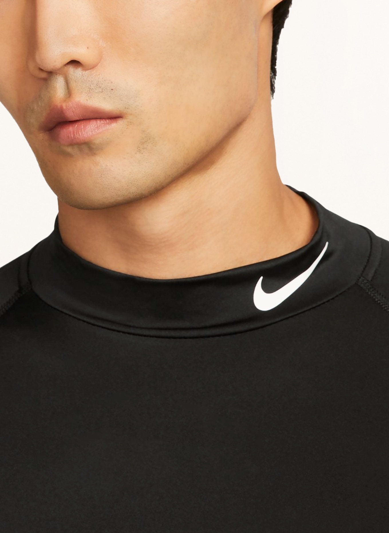 Nike Tričko s dlouhým rukávem NIKE PRO, Barva: ČERNÁ (Obrázek 4)