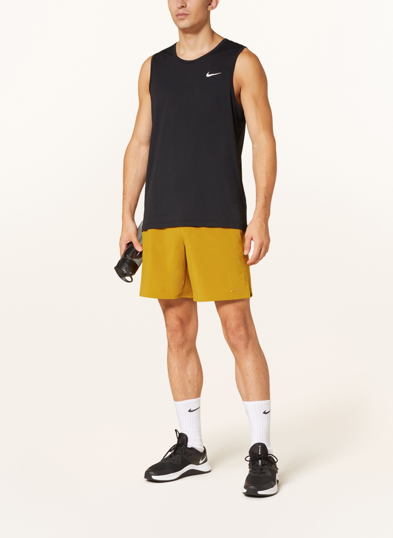 Nike Trainingsshorts DRI-FIT UNLIMITED, Farbe: DUNKELGELB (Bild 2)
