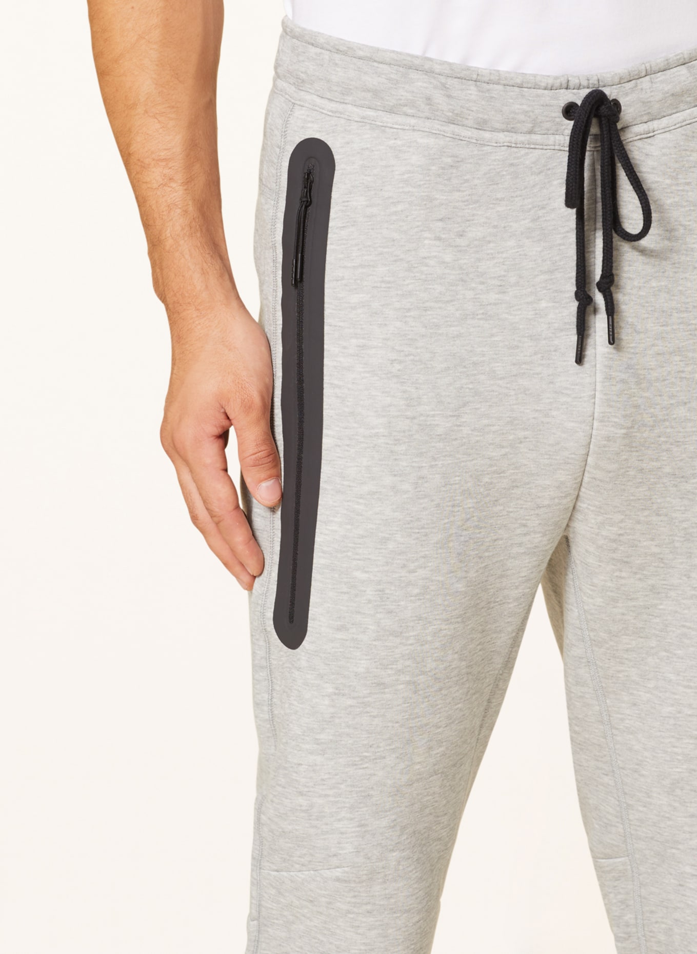 Nike Sweatpants TECH FLEECE, Farbe: HELLGRAU (Bild 5)