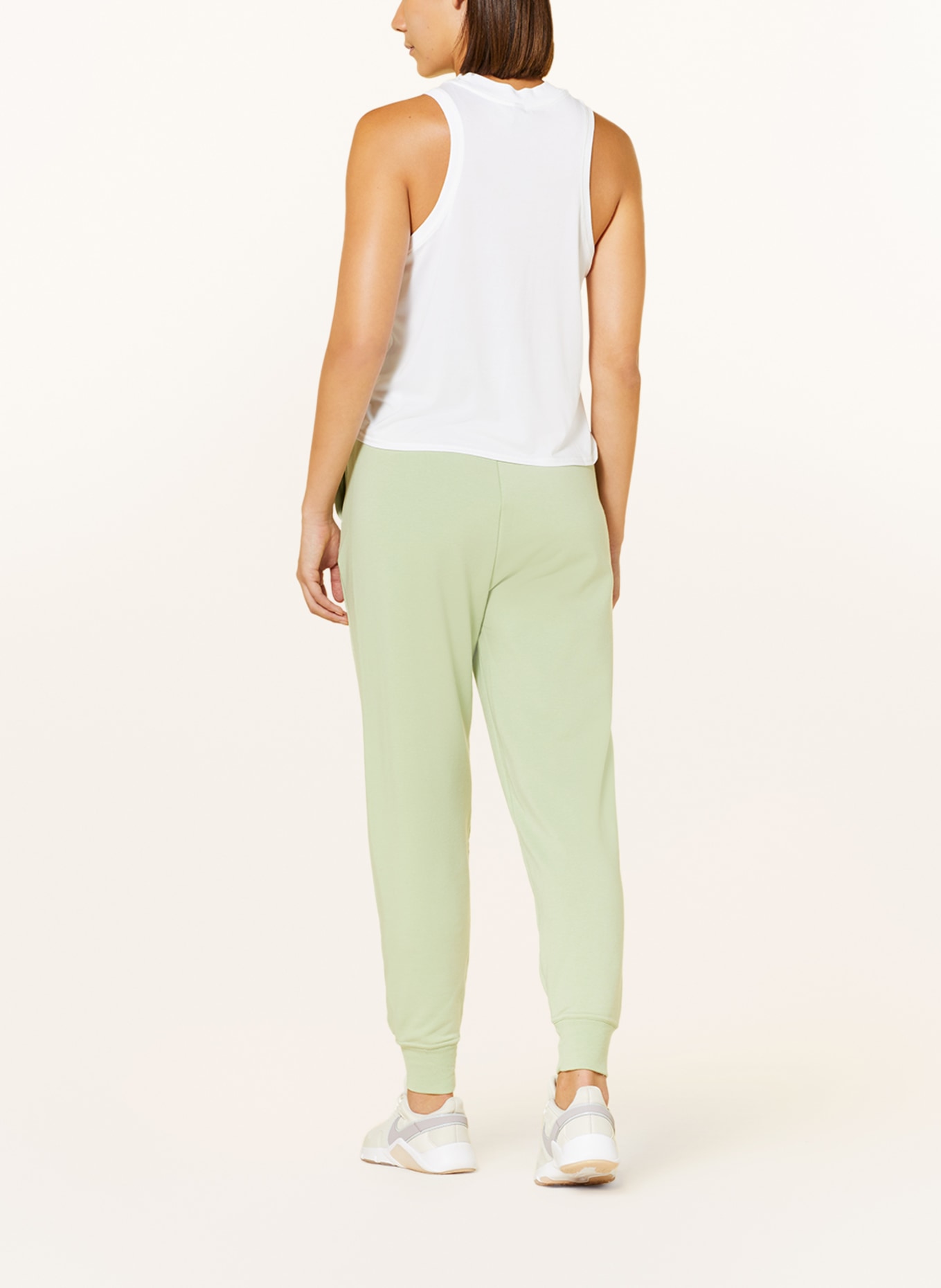 Nike Spodnie dresowe 7/8 DRI-FIT ONE, Kolor: JASNOZIELONY (Obrazek 3)