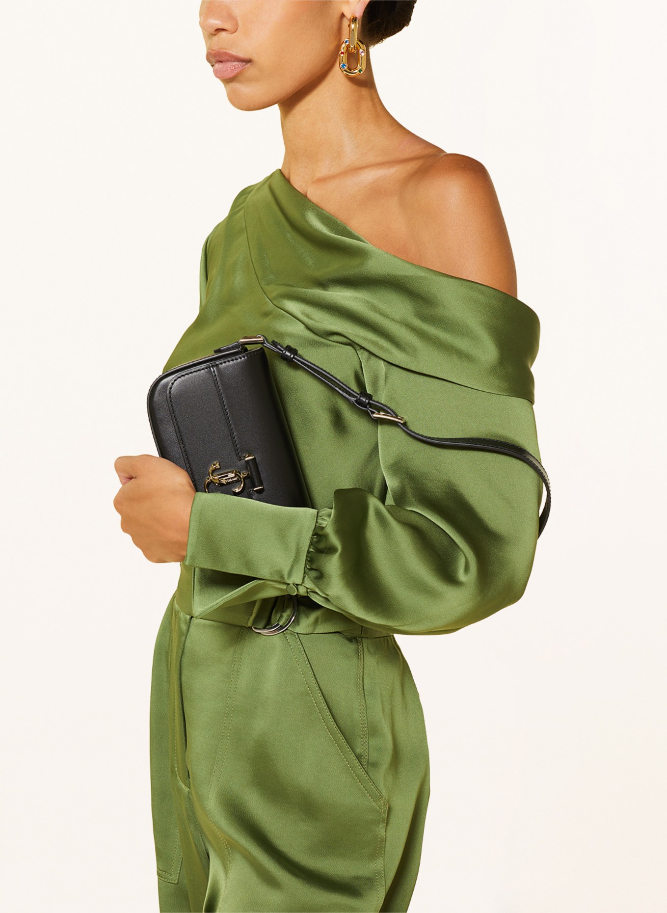 JIMMY CHOO Shoulder bag AVENUE MINI, Color: BLACK/ GOLD (Image 4)