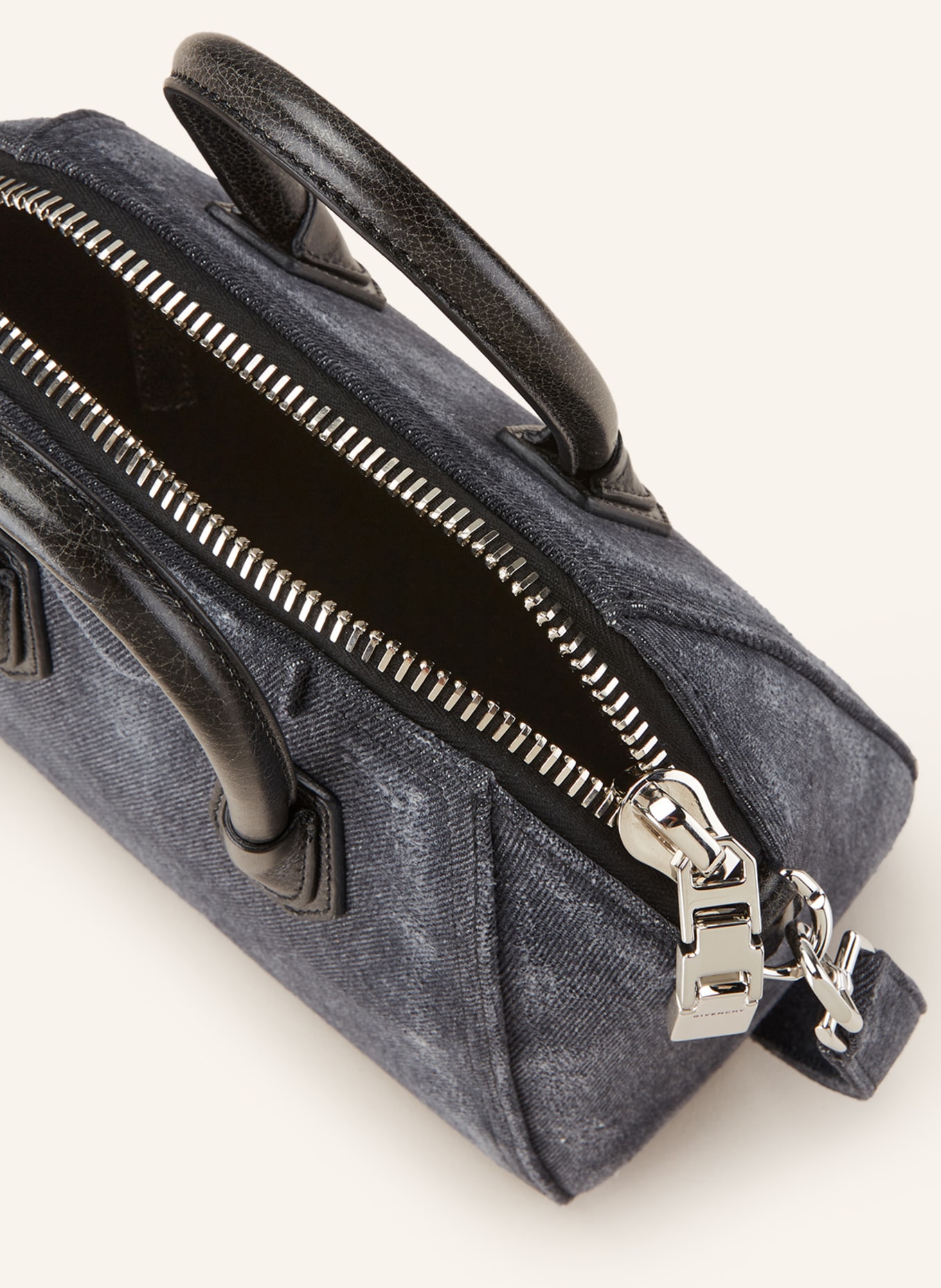 GIVENCHY Handbag ANTIGONA MINI, Color: BLACK (Image 3)