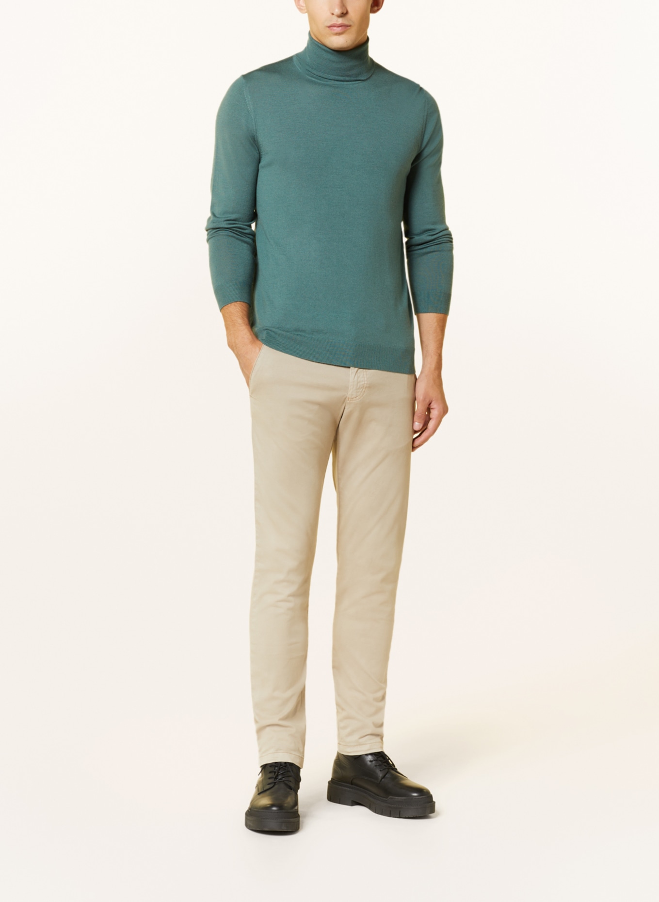 PAUL Turtleneck sweater in merino wool, Color: GREEN (Image 2)