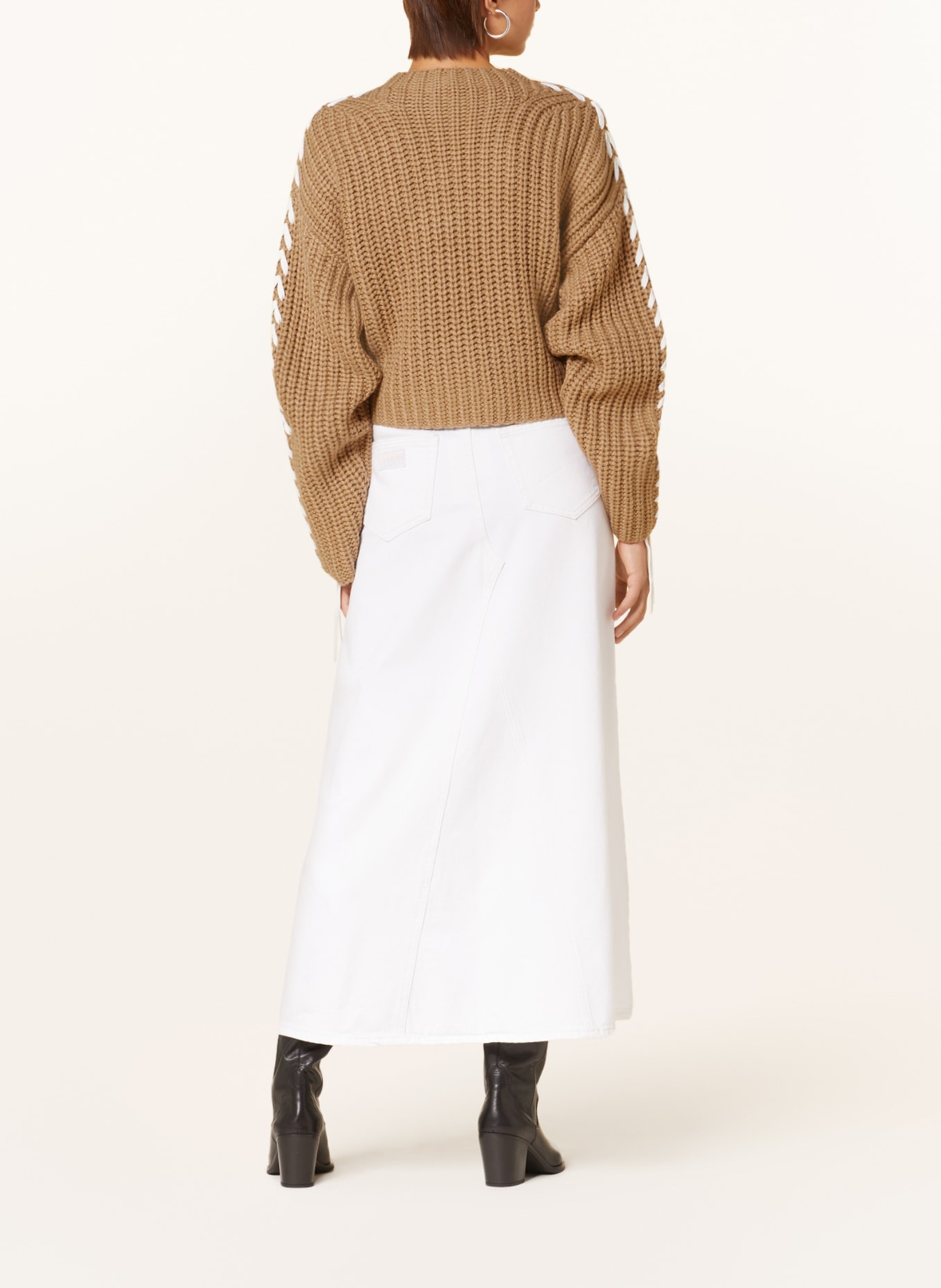 MRS & HUGS Sweater: BEIGE