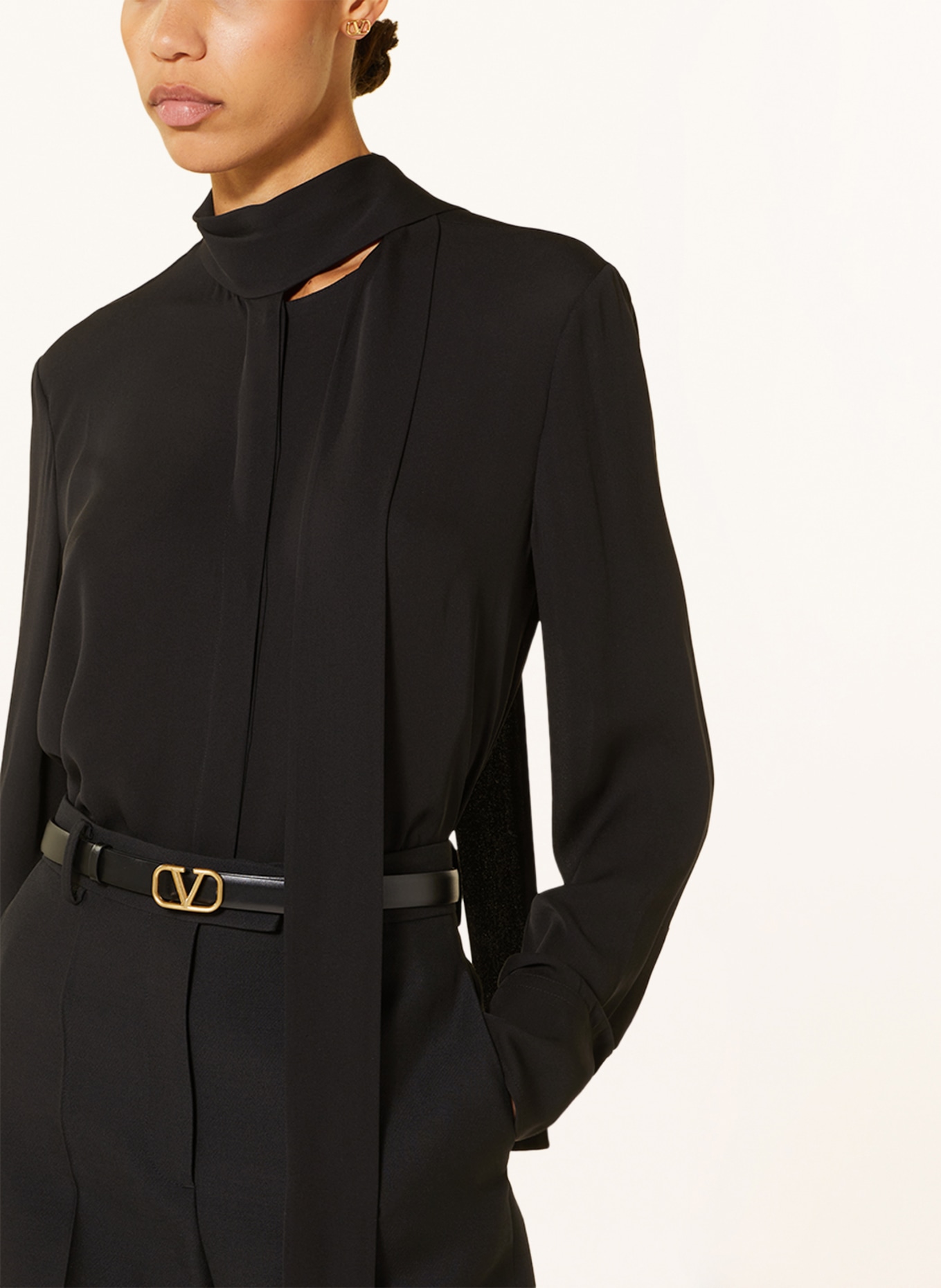 VALENTINO Bow-tie blouse in silk, Color: BLACK (Image 4)