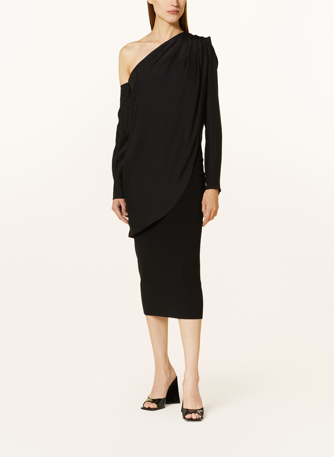 GAUGE81 One-shoulder shirt TOHO made of silk, Color: BLACK (Image 2)
