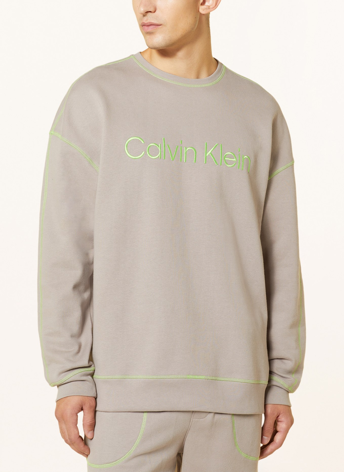 Calvin Klein Pohodlné domácí tričko FUTURE SHIFT, Barva: ŠEDÁ (Obrázek 4)